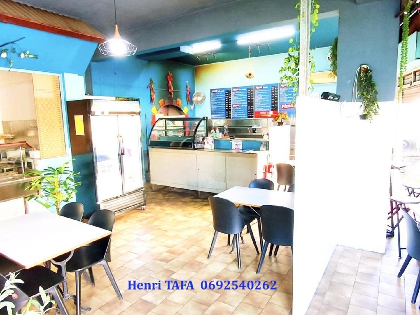 A vendre fonds de commerce PIZZERIA, REPAS, centre-viile Petite-Ile