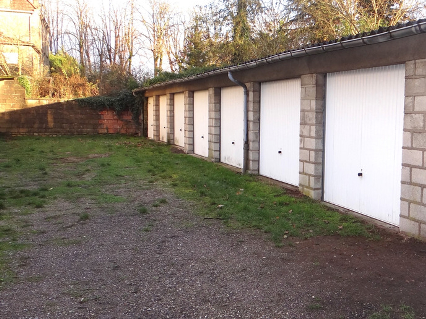 Locaux à vendre - 800m2 - Chaumont (52000)