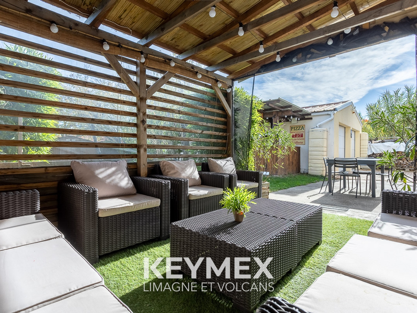 Grande maison familiale de 176 m² 6 pièces - jardin arboré - garage 60 m² - Cébazat