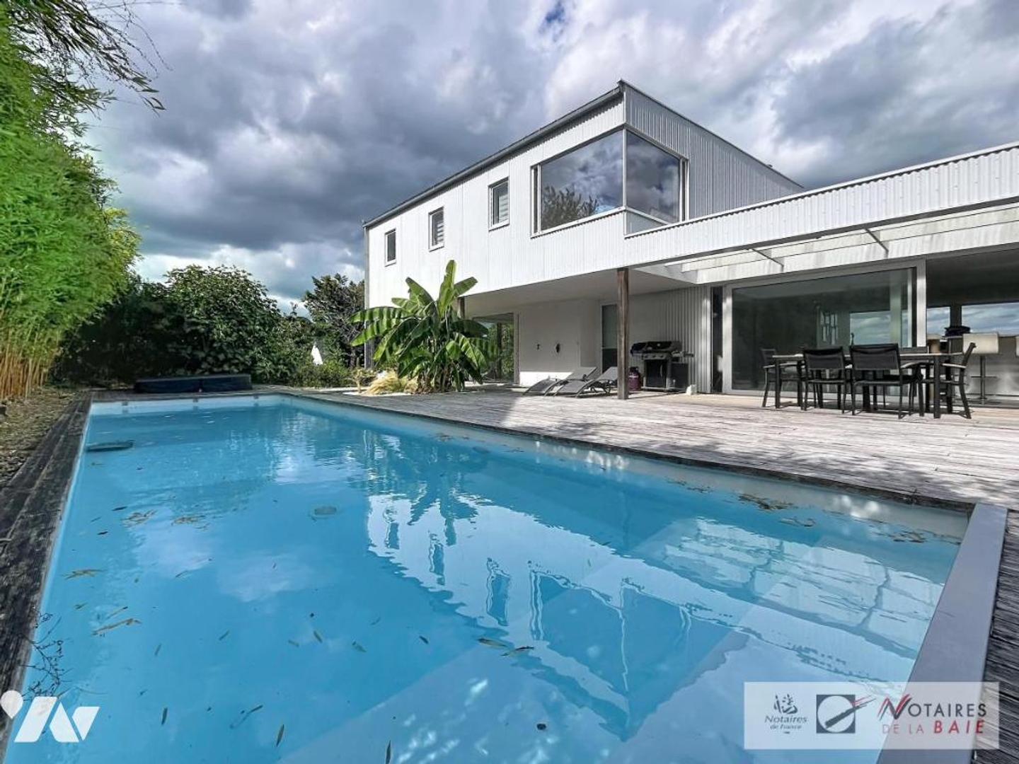 Maison 335 m²