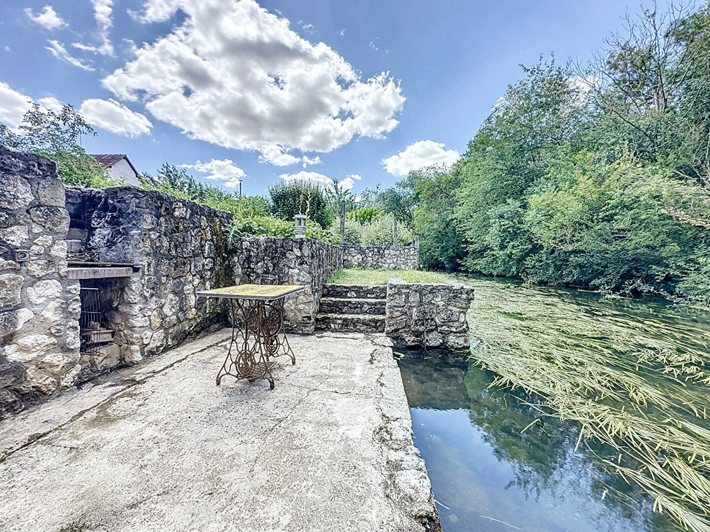 Maison 4 pièces 198 m²