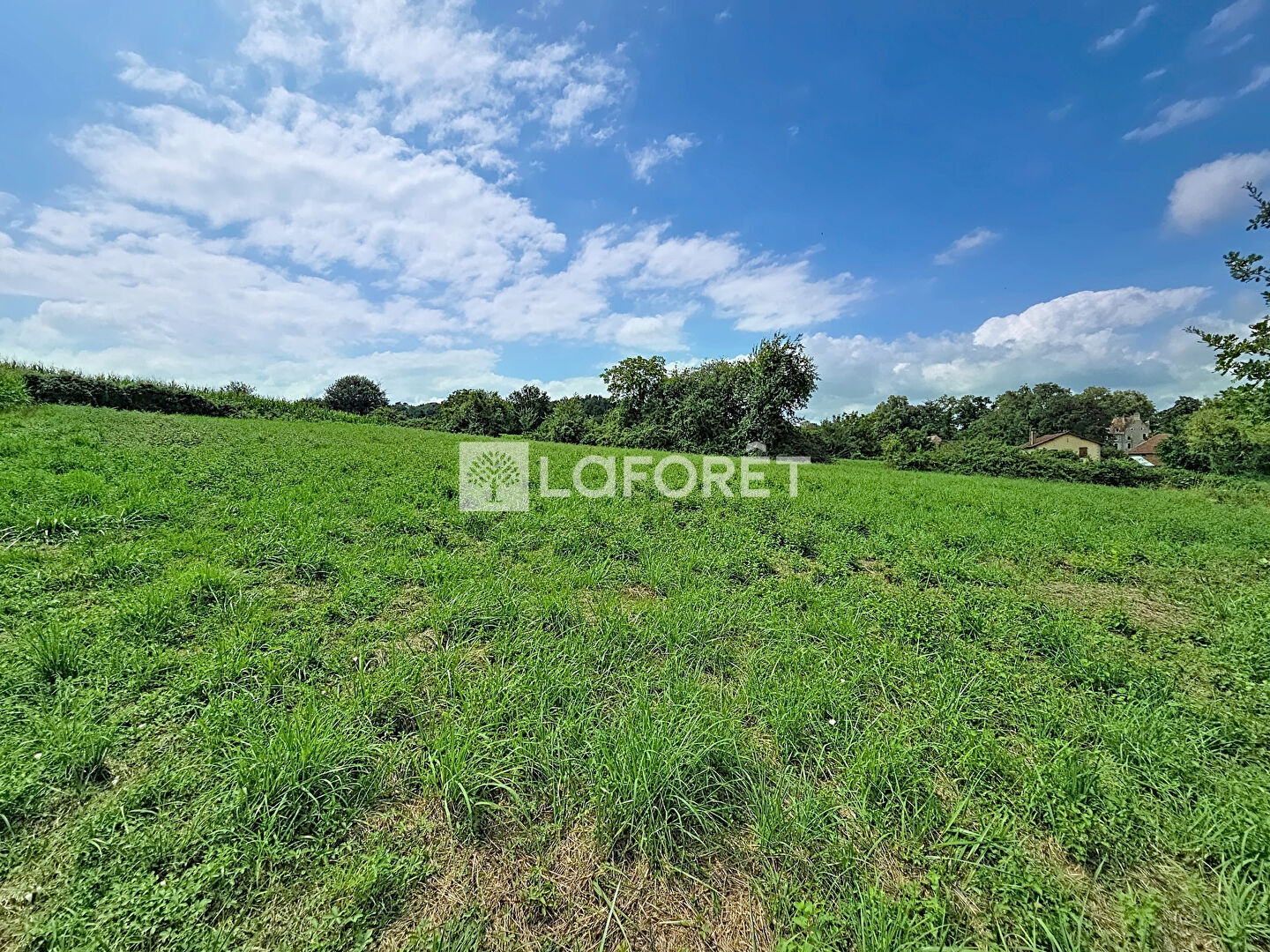 Terrain en individuel 2085 m²