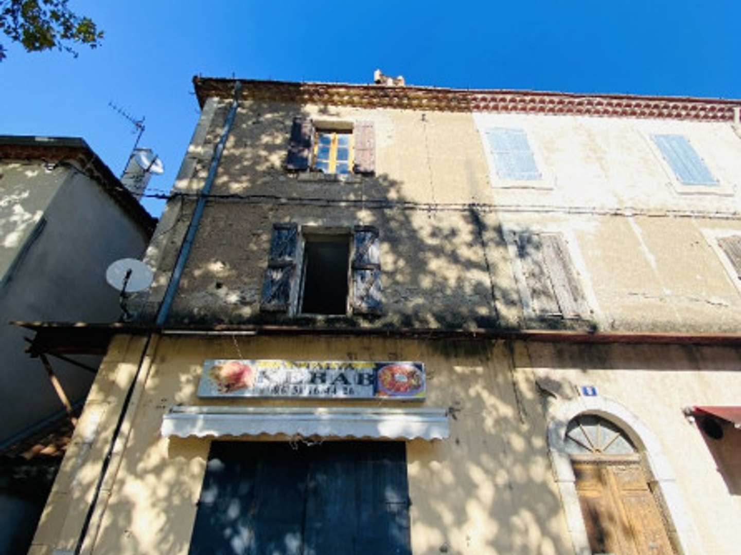 Local commercial 2 pièces 53 m²