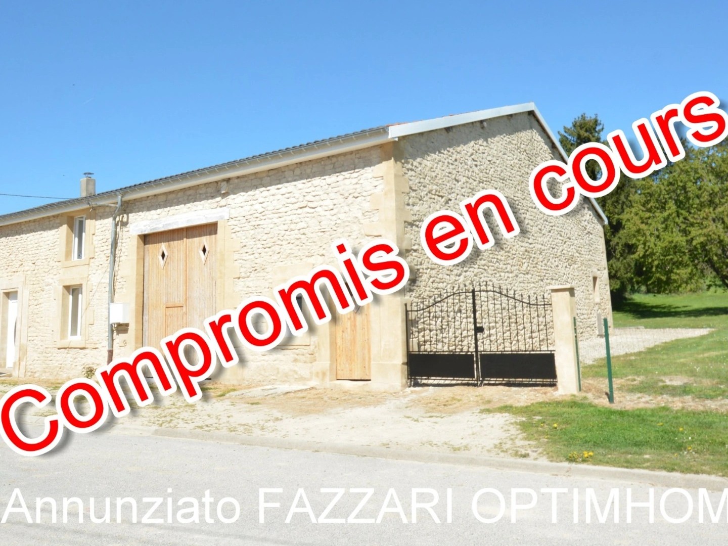 Maison à vendre - 9 pièces - 290m2 - Réville-Aux-Bois (55150)