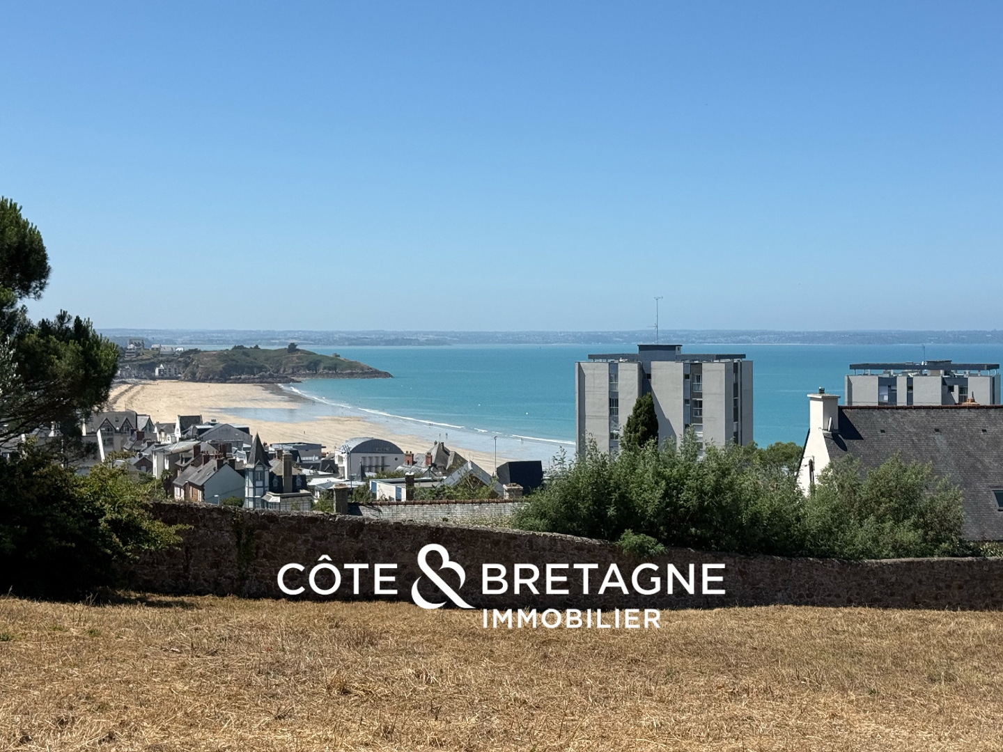 Terrain 630 m²