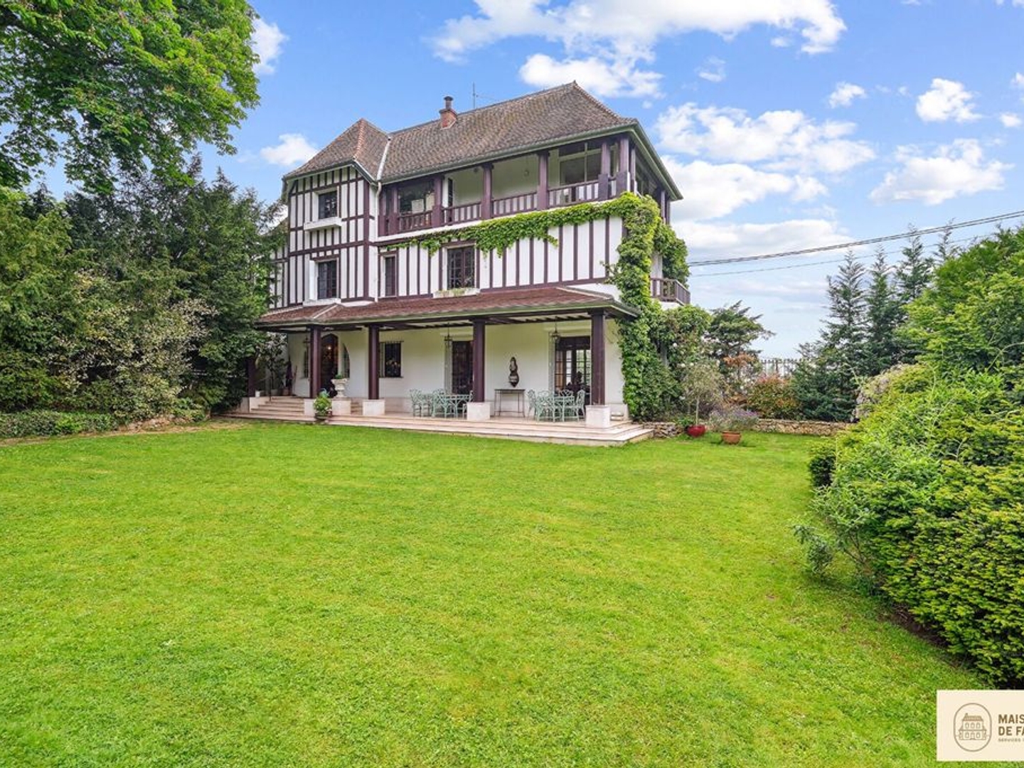 Maison à vendre - 14 pièces - 500m2 - Rueil-Malmaison (92500)