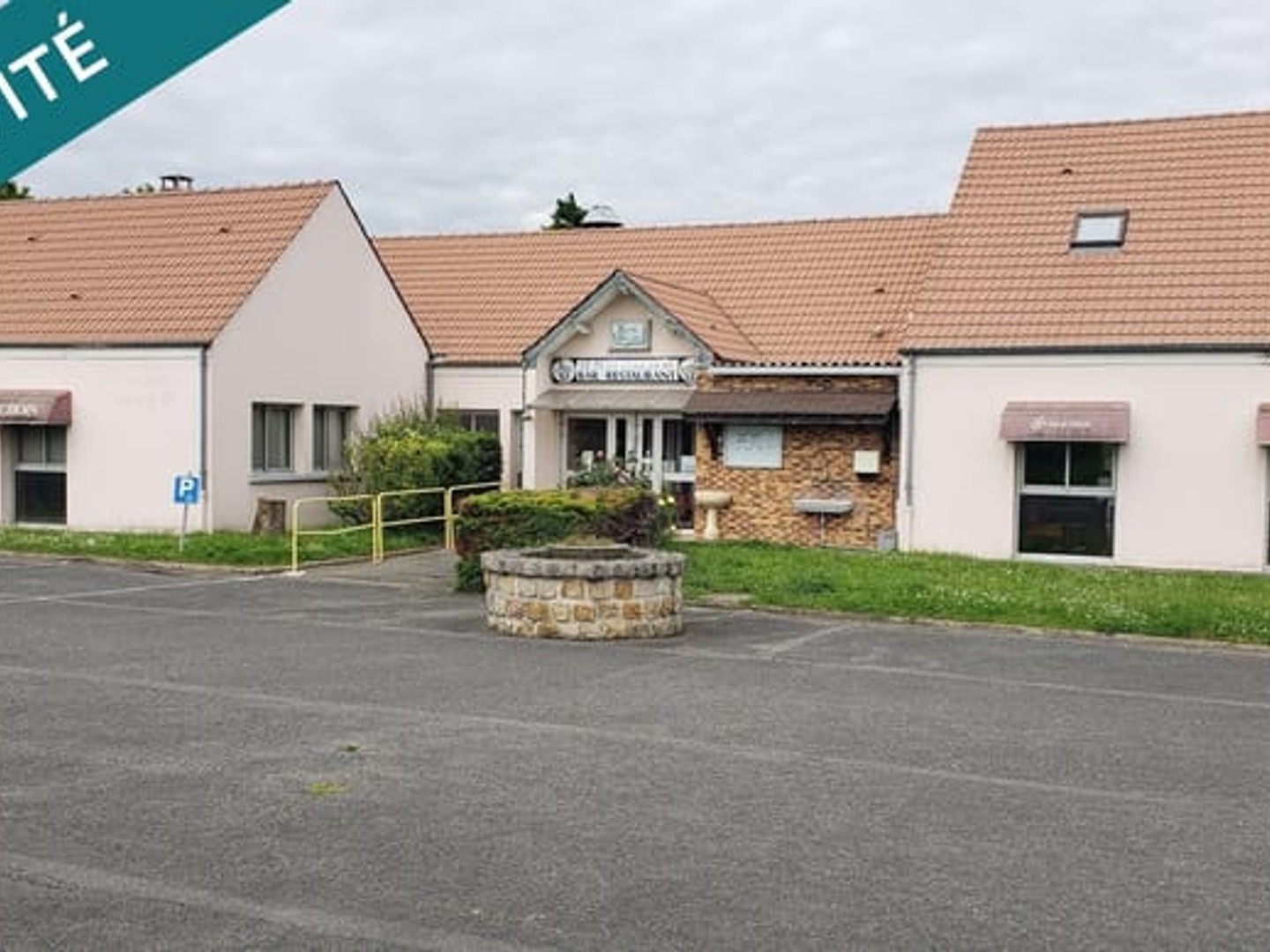 Bureaux 5 pièces 465 m²