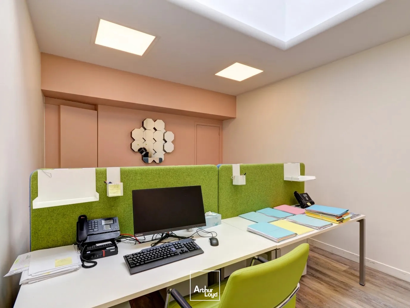 Bureaux à vendre - 196m2 - Paris 17e (75017)