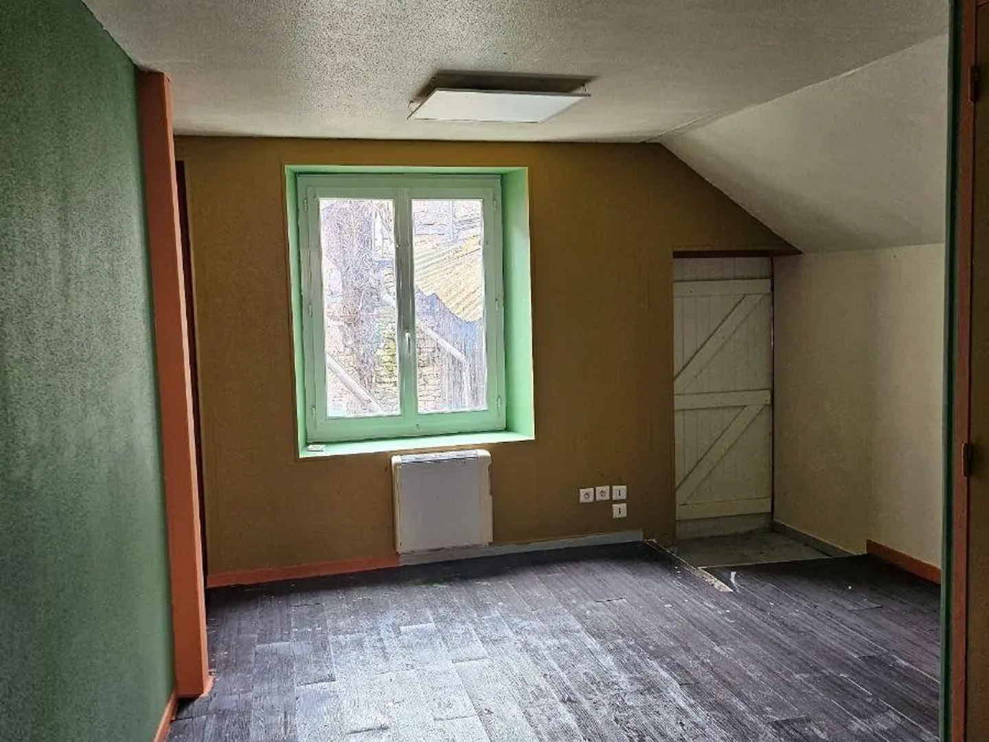 Locaux à vendre - 3 pièces - 20m2 - Dun-Sur-Auron (18130)