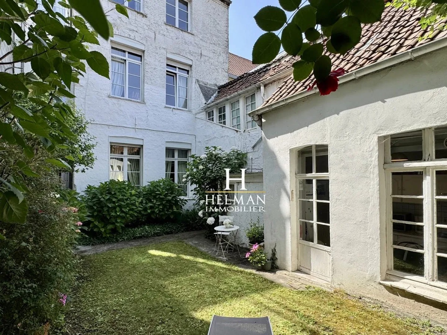 Maison à vendre - 8 pièces - 240m2 - Saint-Omer (62500)