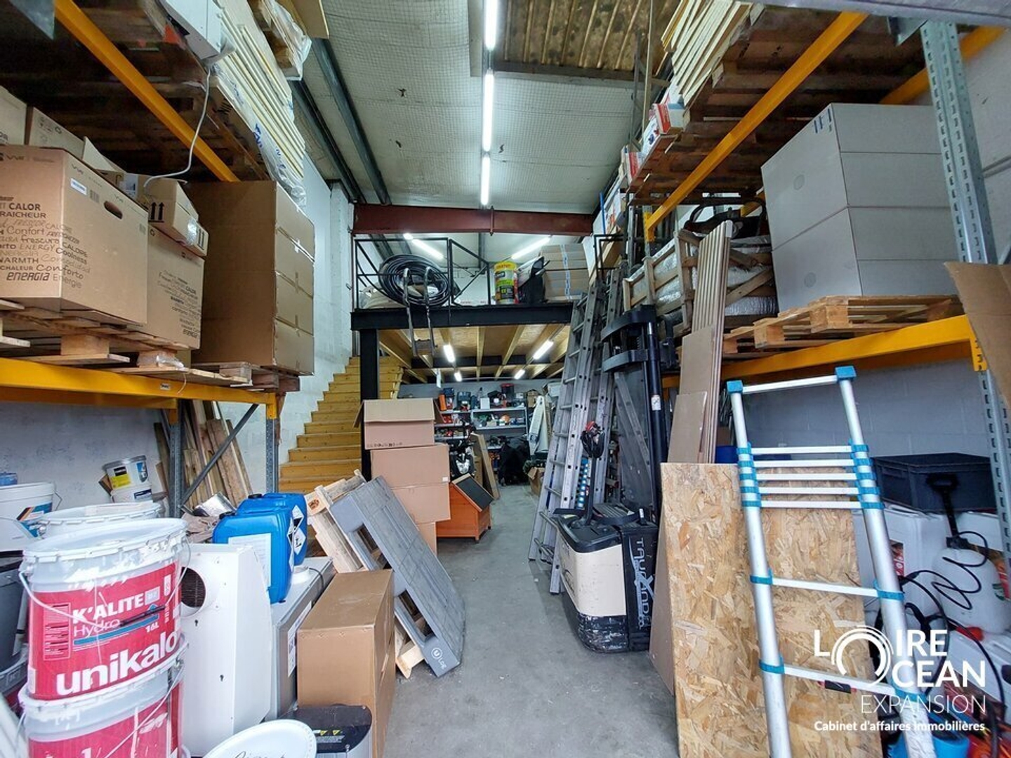 ZI NANTES 'EST A VENDRE OU A LOUER