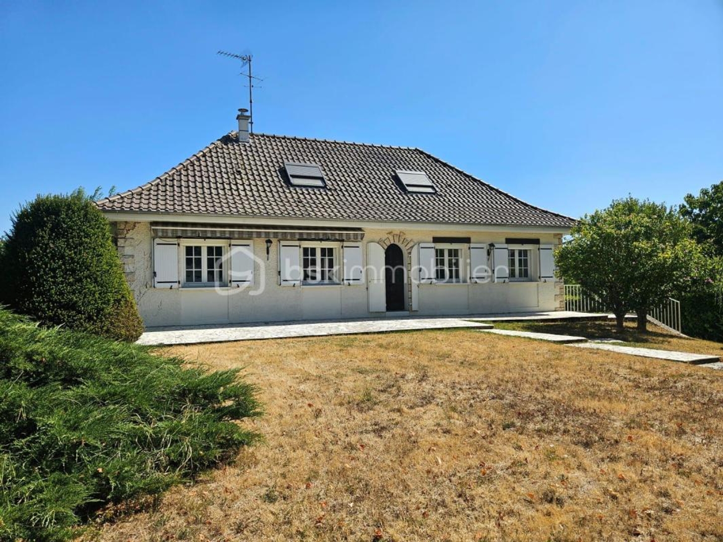 Maison à vendre - 6 pièces - 177m2 - Bourges (18000)