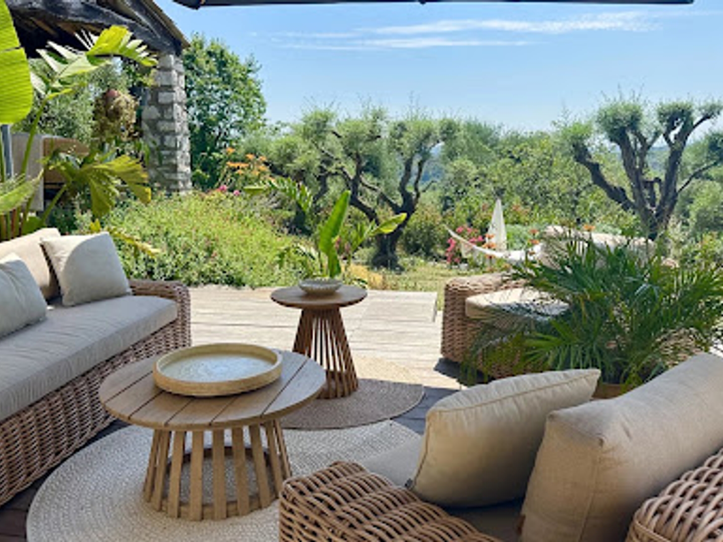 Maison à vendre - 6 pièces - 185m2 - Tourrettes-Sur-Loup (06140)