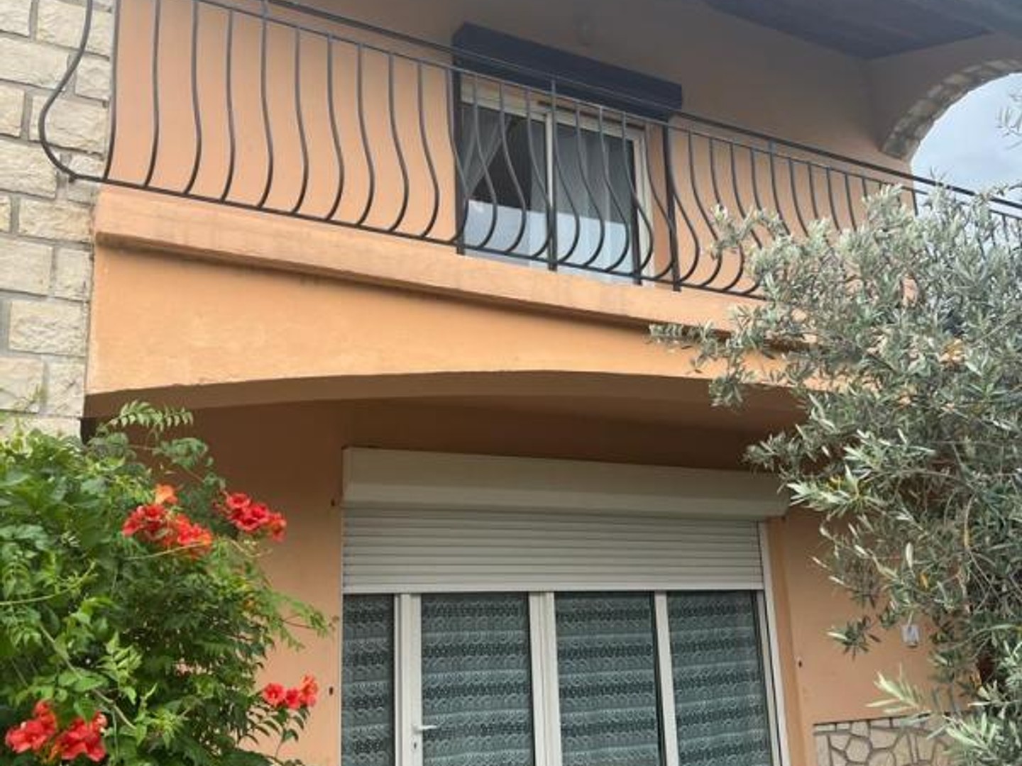 Immeuble à vendre - 12 pièces - 423m2 - Sainte-Tulle (04220)