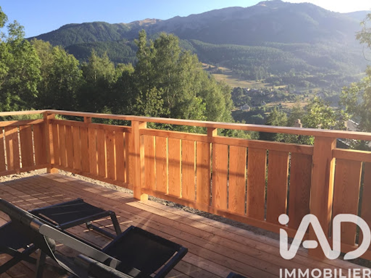 Magasin à vendre - 9 pièces - 190m2 - Allos (04260)
