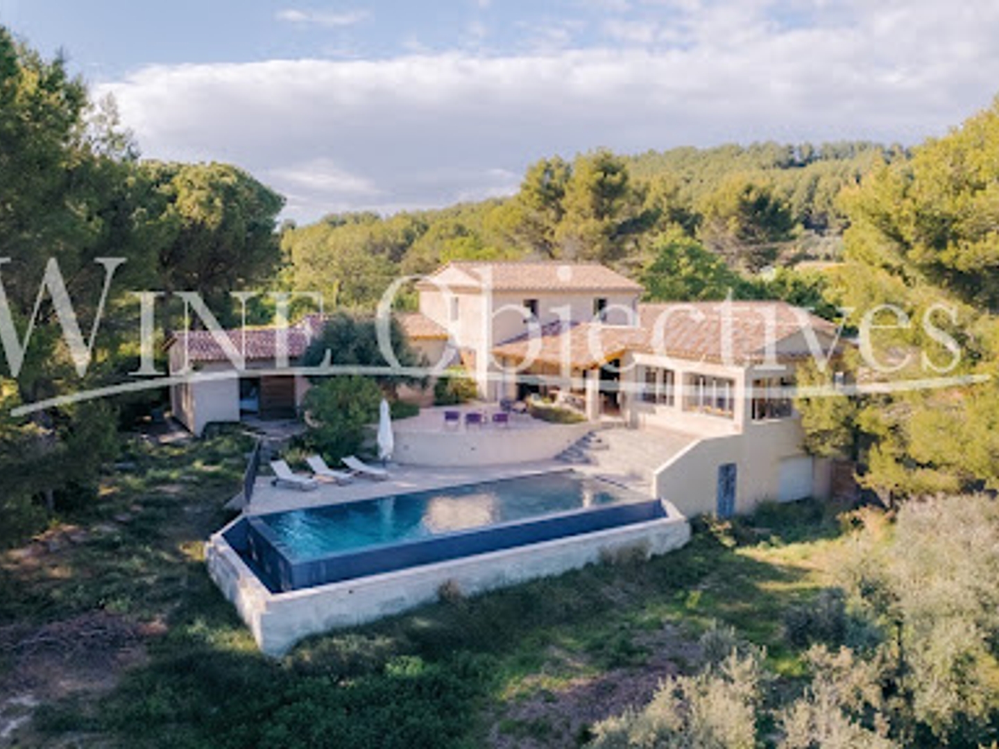 Vignoble 180000 m²