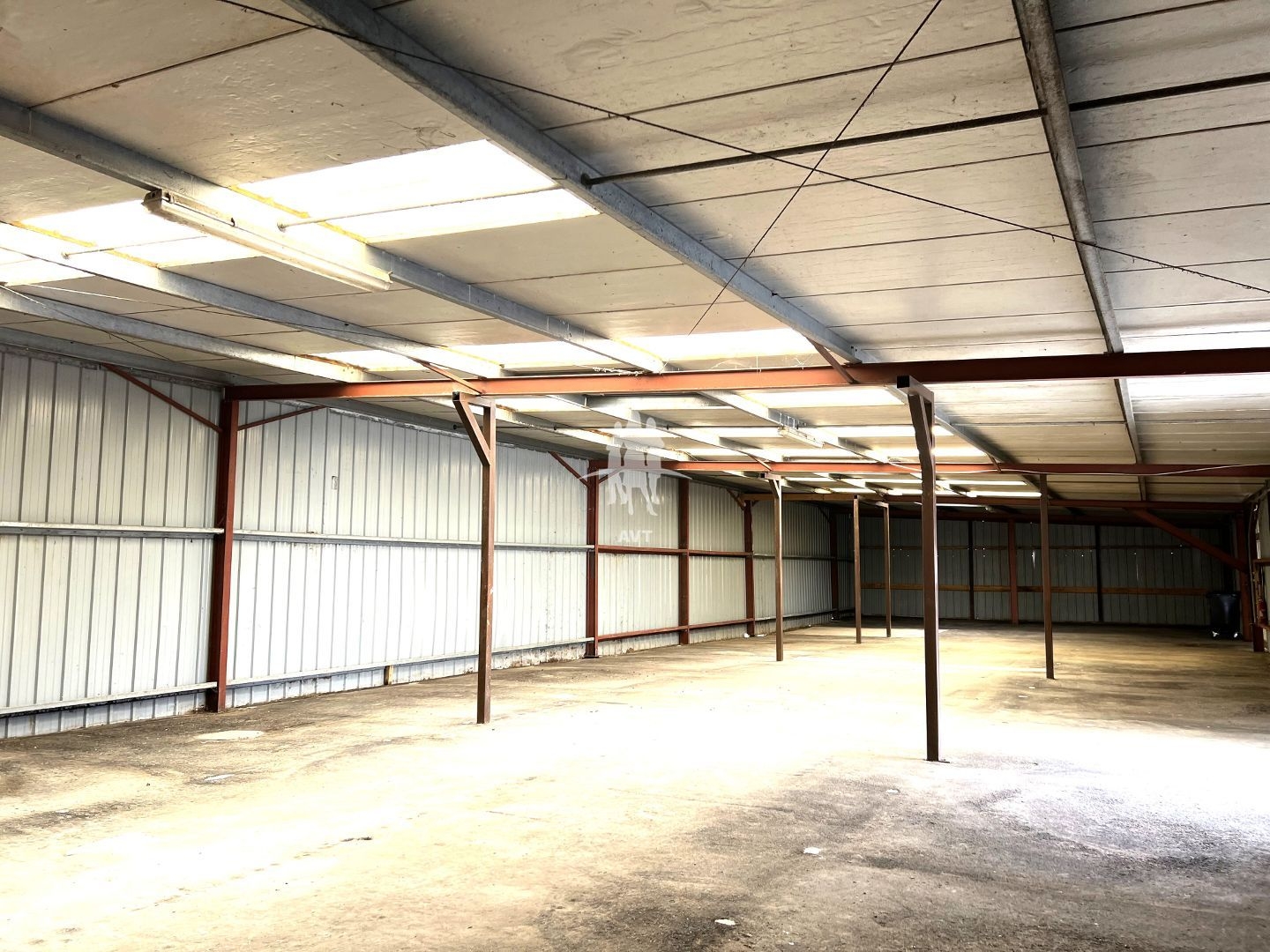 Locaux à vendre - 4100m2 - Gaillon (27600)