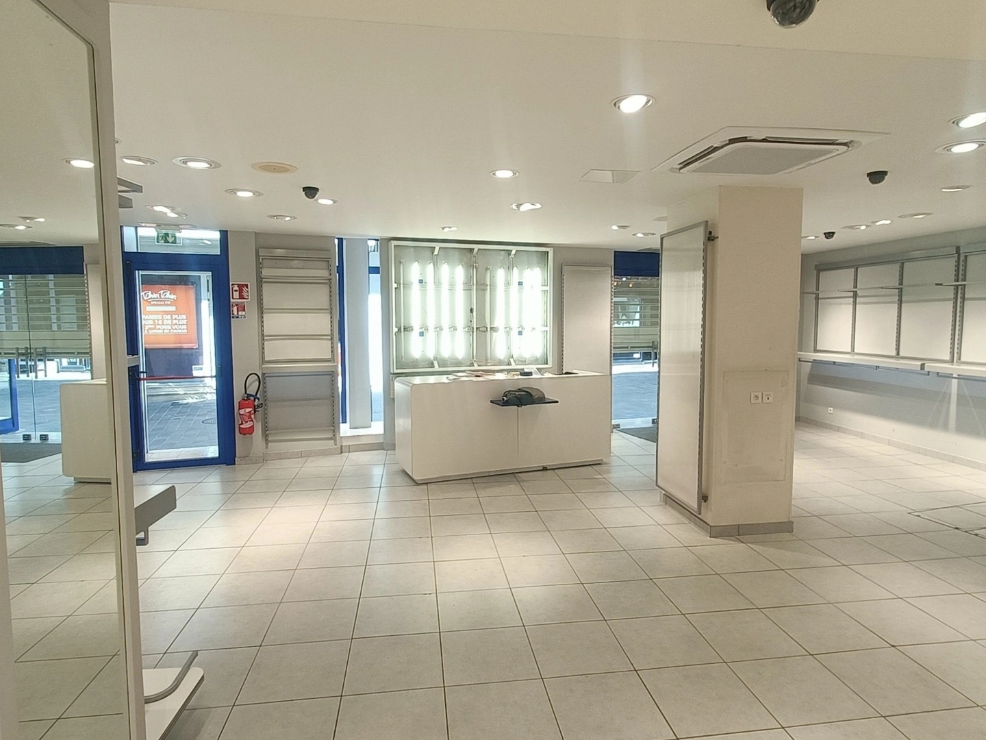 Magasin à vendre - 4 pièces - 115m2 - Saumur (49400)