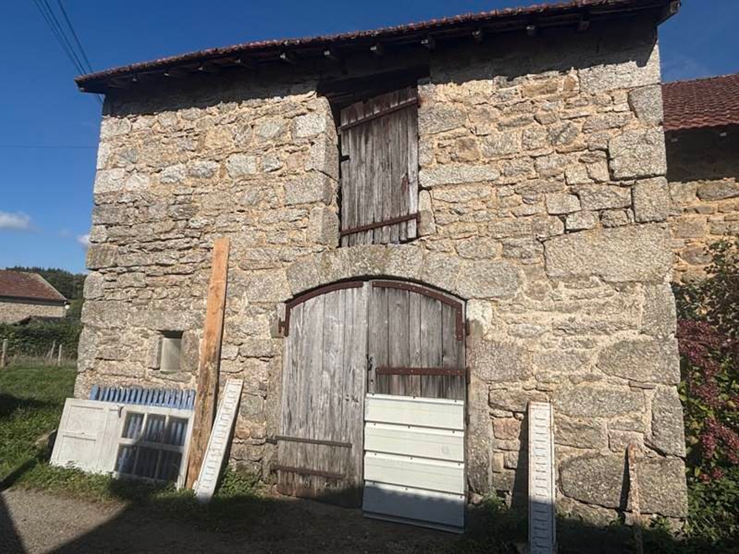 Maison à vendre - 1 pièce - 40m2 - Saint-Pardoux-Mor... (23400)
