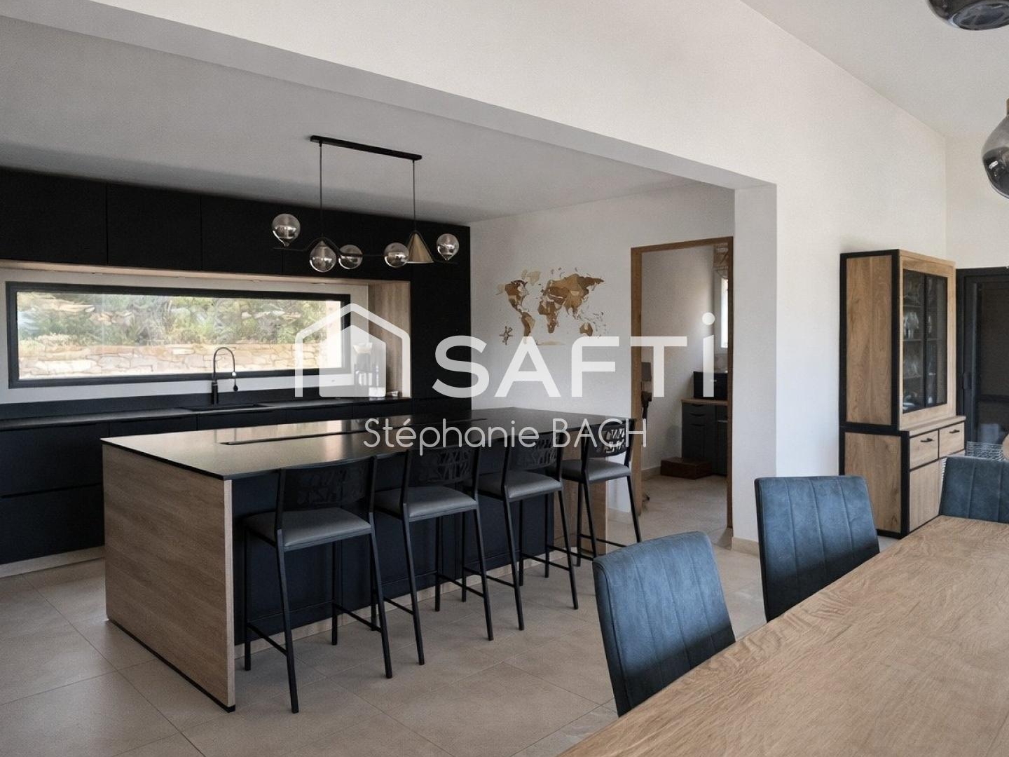 Maison à vendre - 6 pièces - 240m2 - Ceyreste (13600)