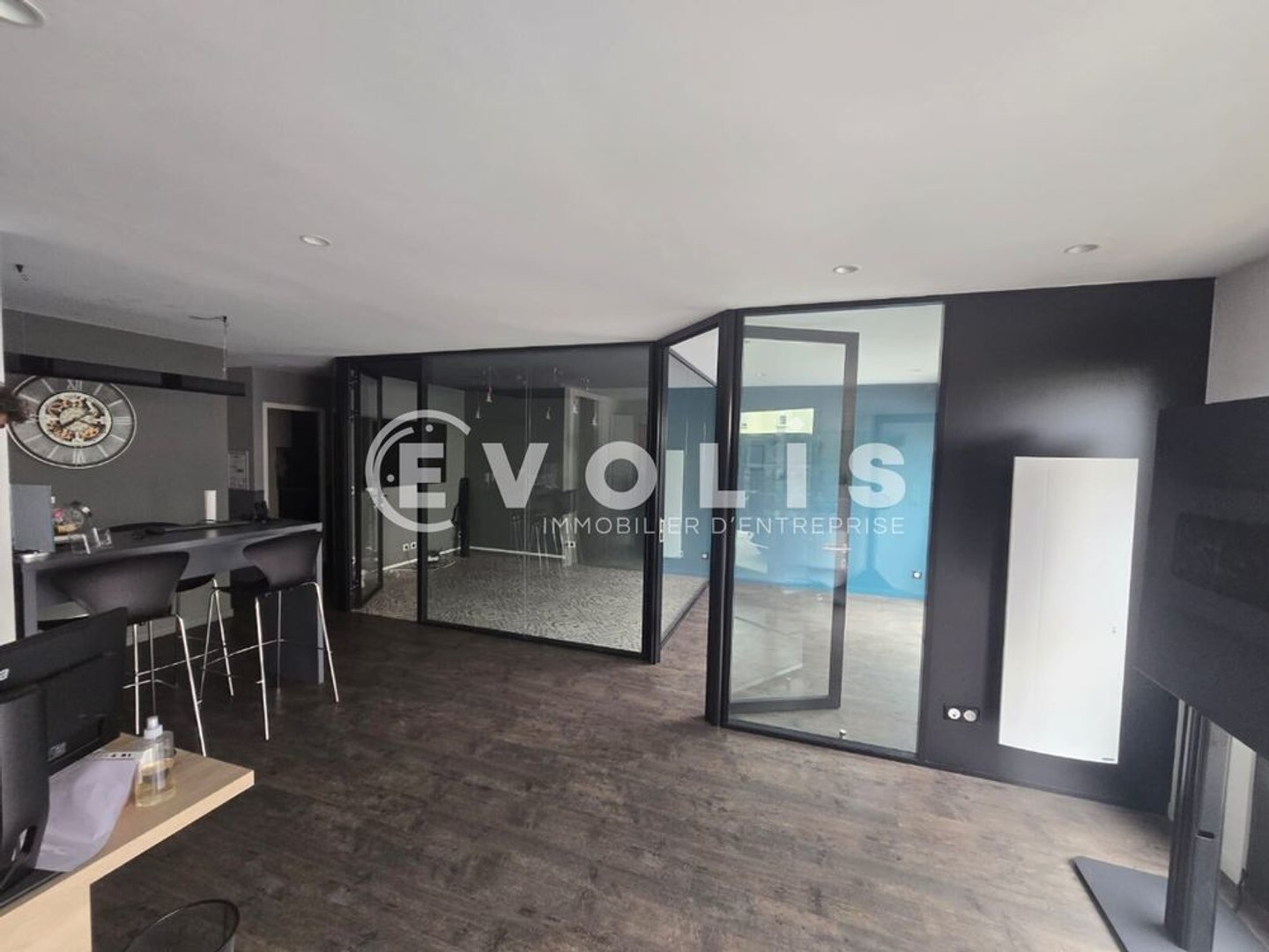 Locaux commerciaux - A VENDRE - 60 m² non divisibles