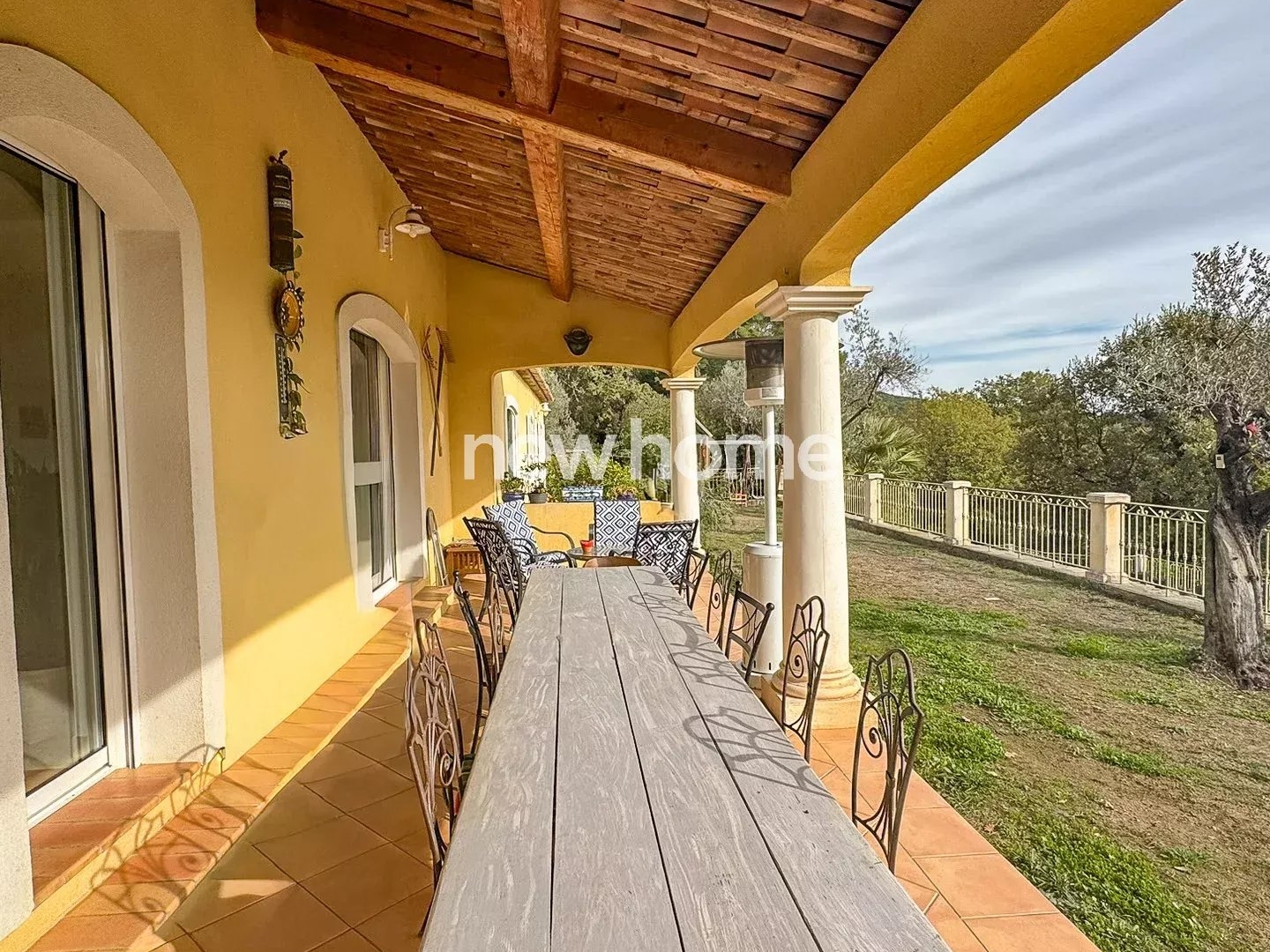 Maison à vendre - 4 pièces - 155m2 - Callas (83830)
