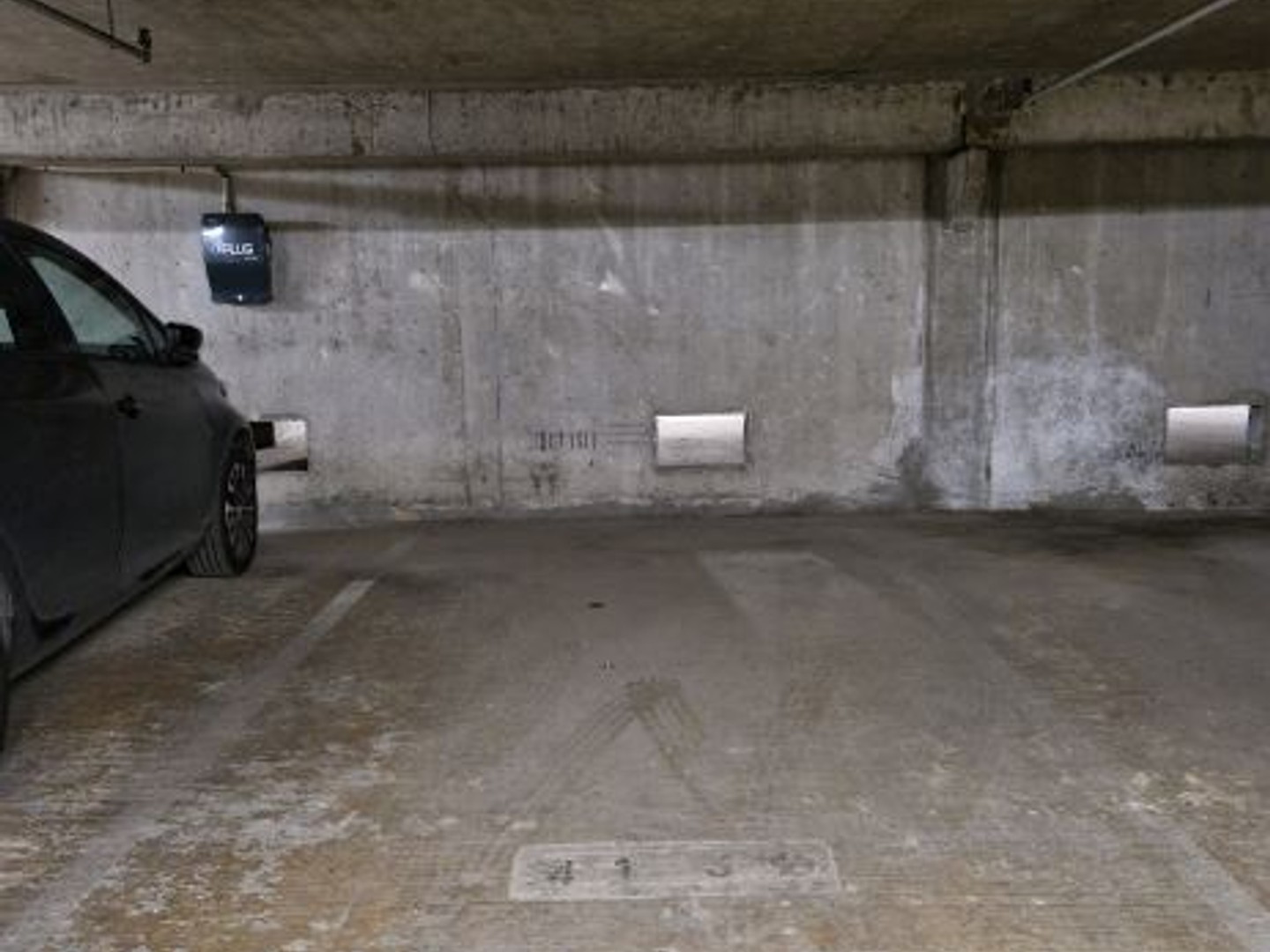 Parking 12 m²