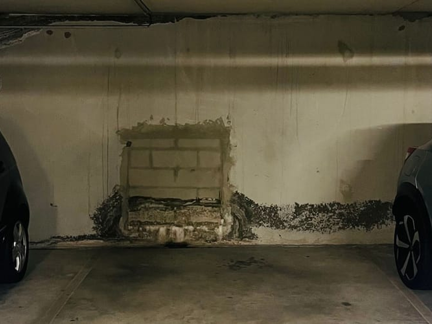 Parking / garage / box à vendre - 11m2 - Bayonne (64100)