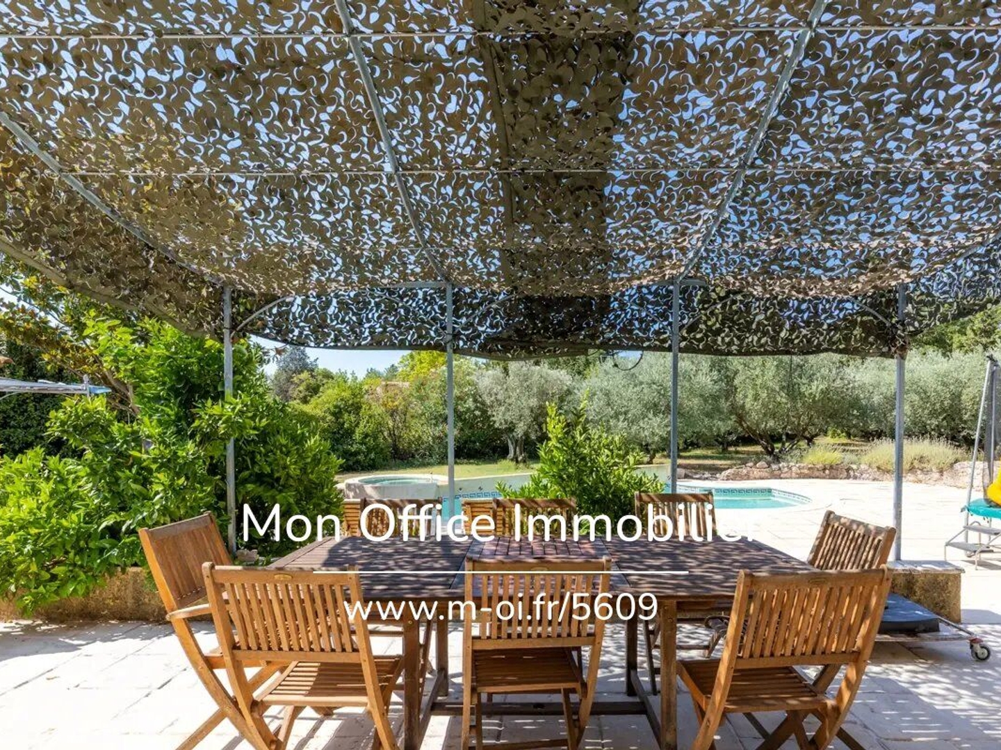 Maison à vendre - 6 pièces - 180m2 - Aix-En-Provence (13090)