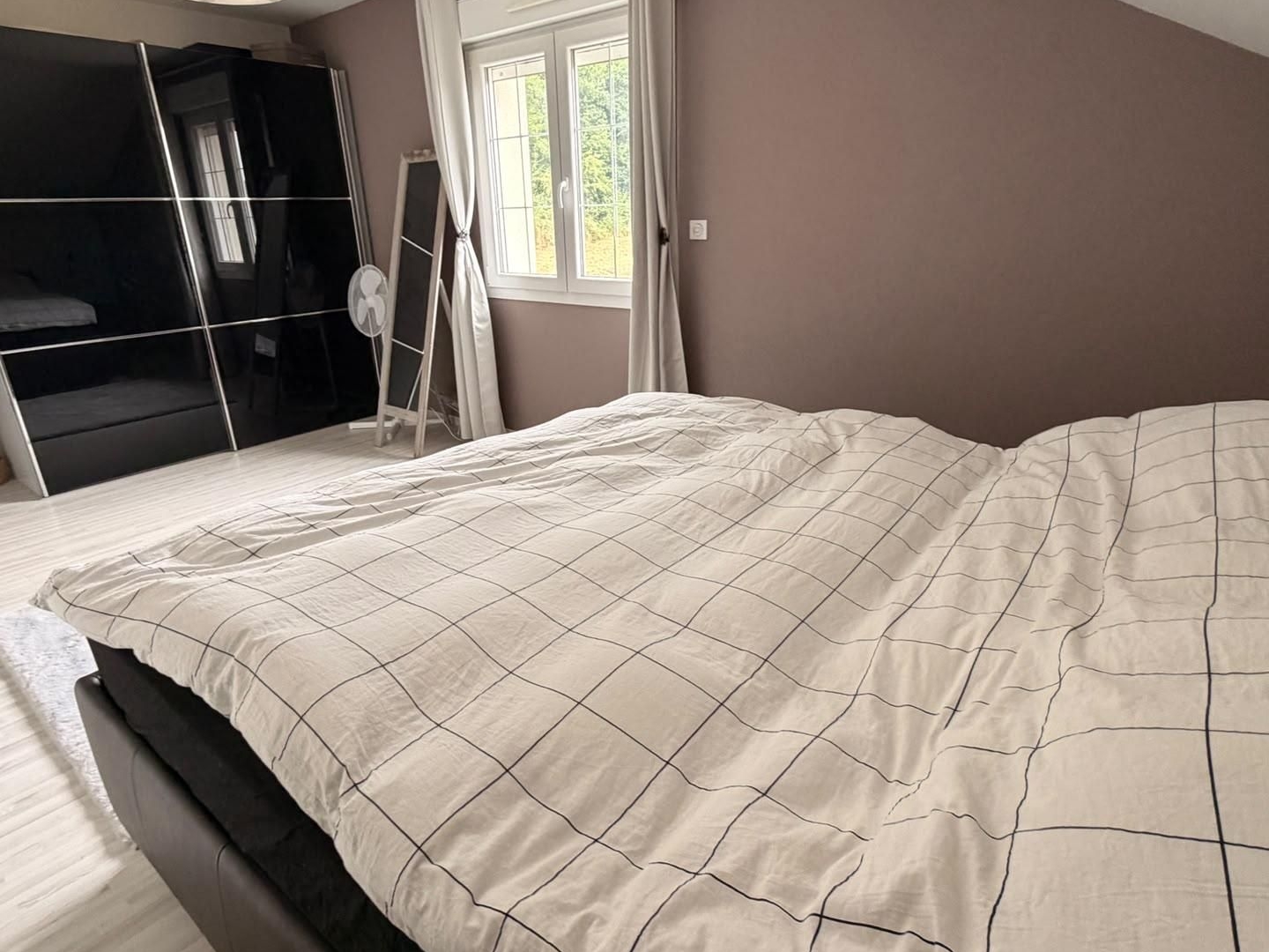 Maison à vendre - 9 pièces - 271m2 - Villers-Le-Lac (25130)