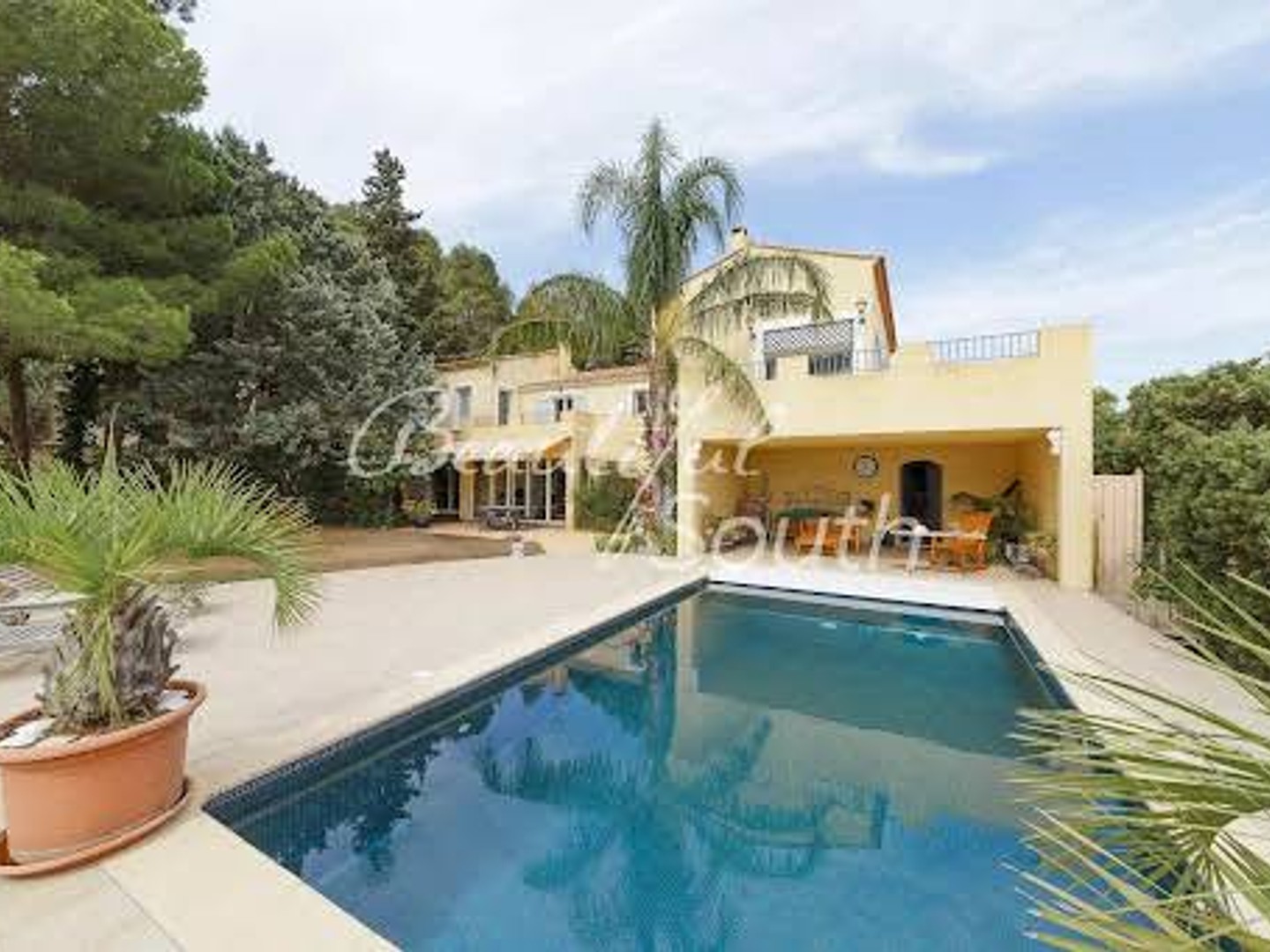Maison 7 pièces 253 m²