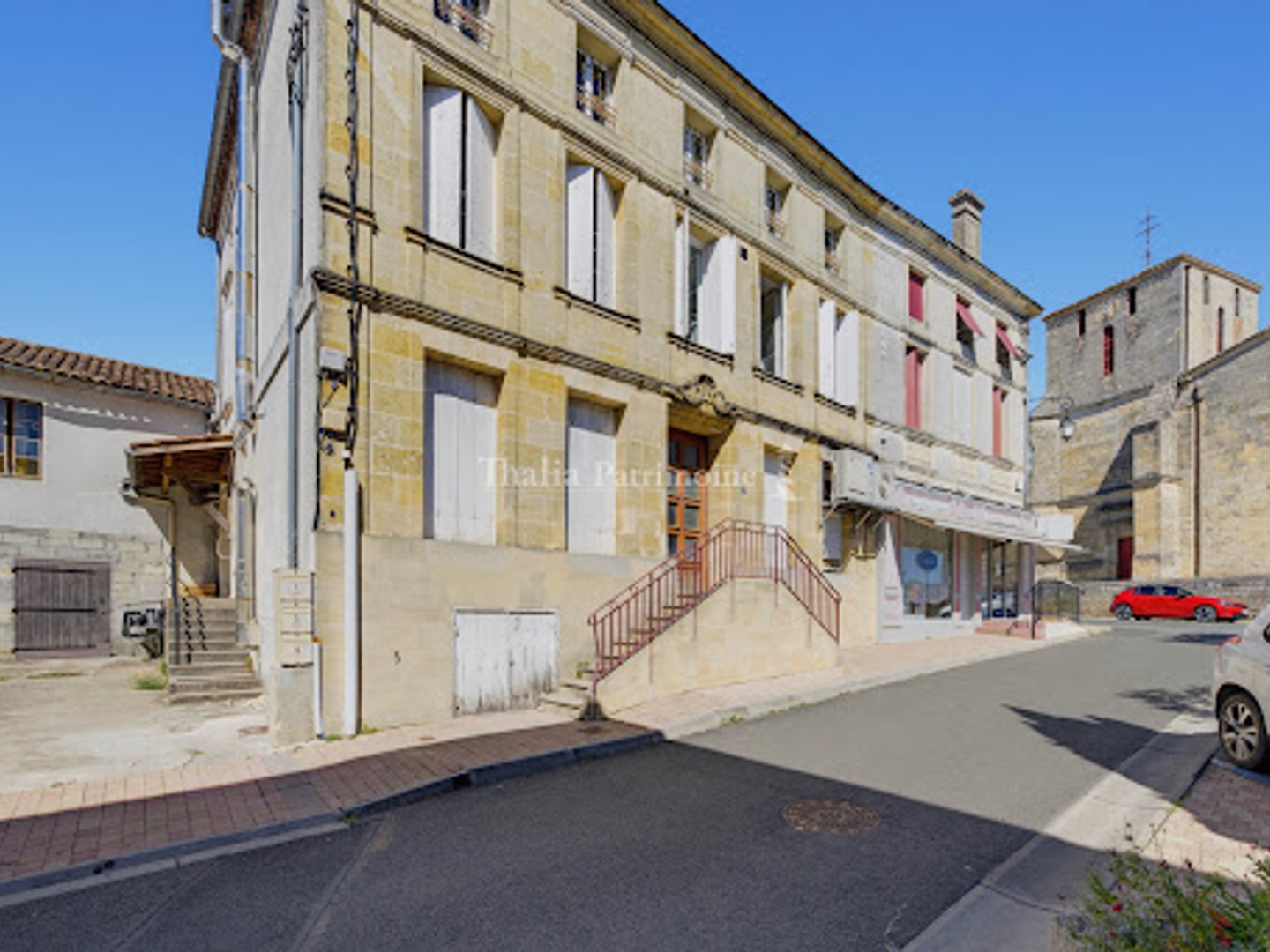 Propriété 4 pièces 380 m²