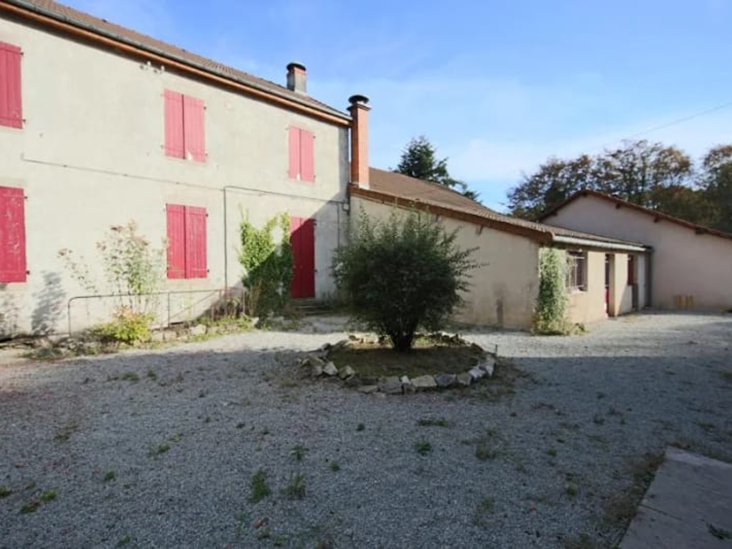 Maison à vendre - 9 pièces - 450m2 - Marmagne (71710)