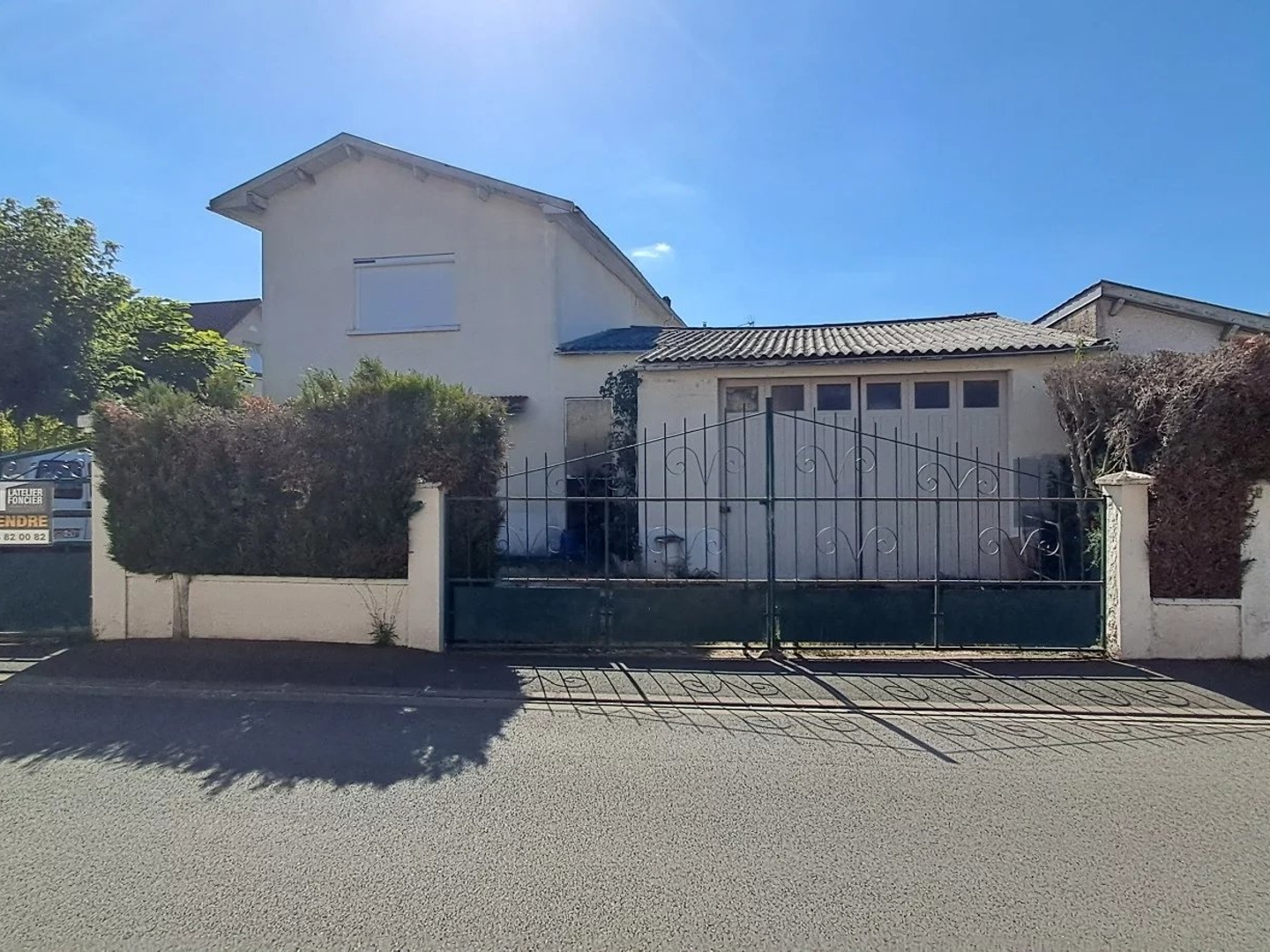 Parking / garage / box à vendre - Boulazac Isle Man... (24750)