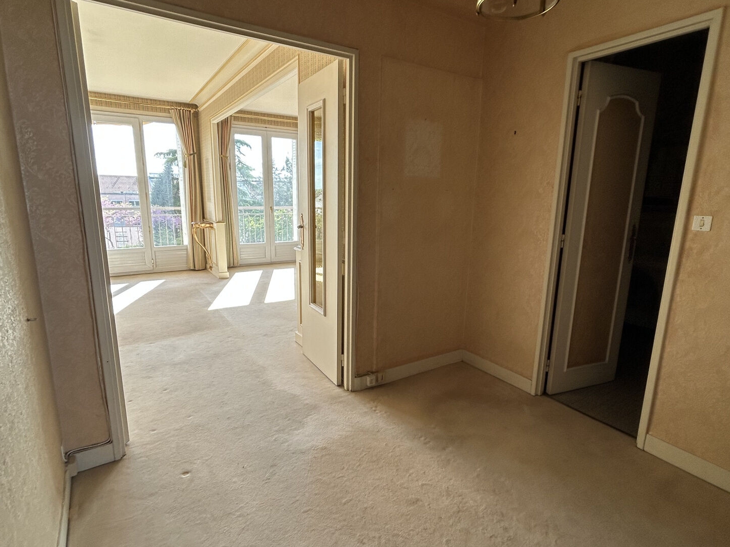 Appartement à vendre - 2 pièces - 69m2 - Poitiers (86000)