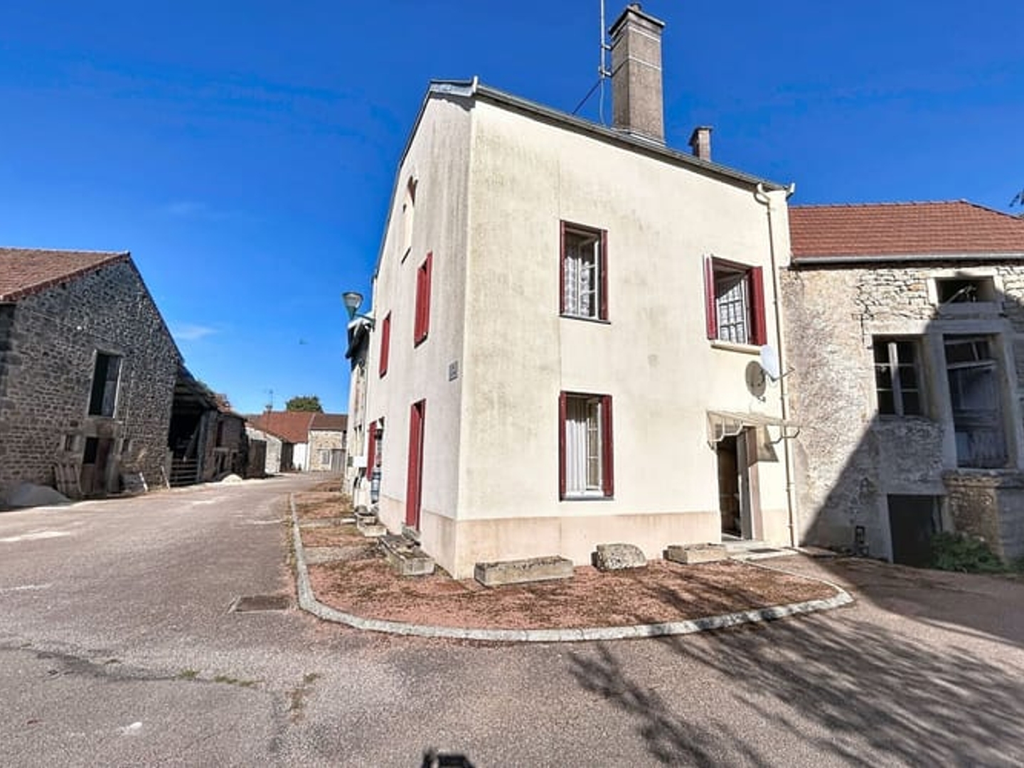 Maison à vendre - 4 pièces - 97m2 - Lacanche (21230)