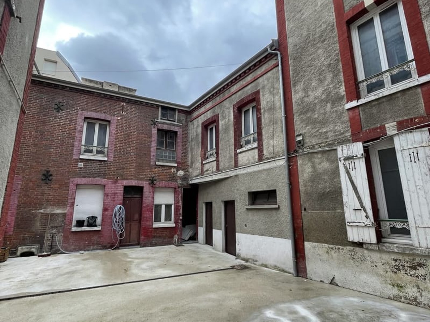 Maison avec appartements 636 m²