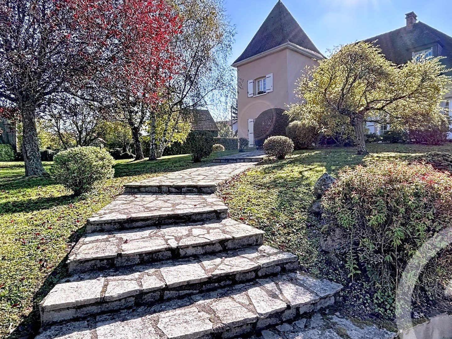Maison 5 pièces 184 m²