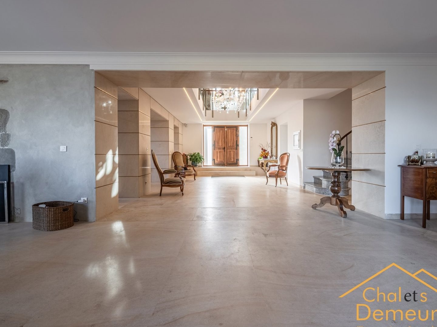 Maison à vendre - 12 pièces - 600m2 - Pers-Jussy (74930)
