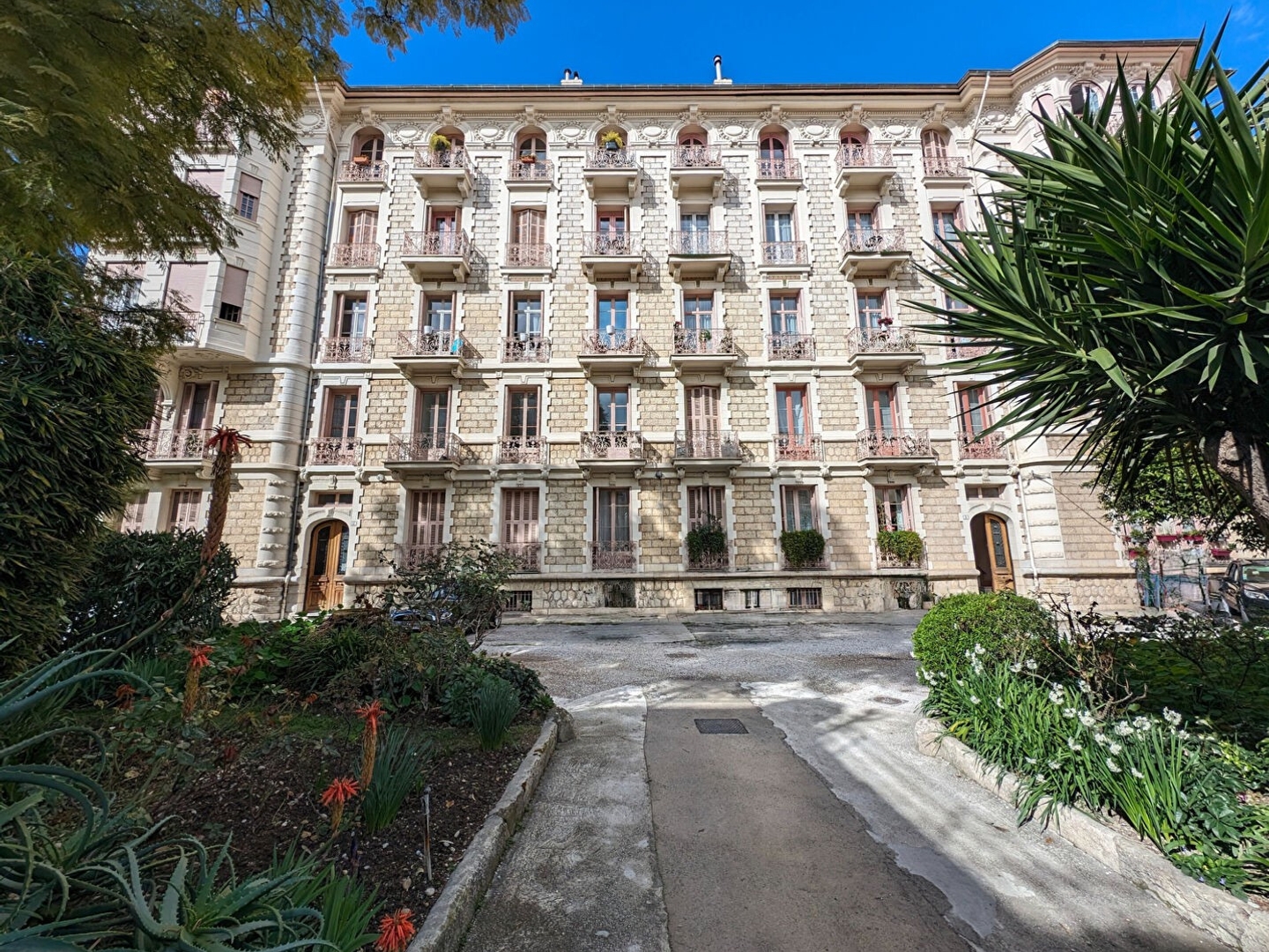 Appartement à vendre - Nice (06200)