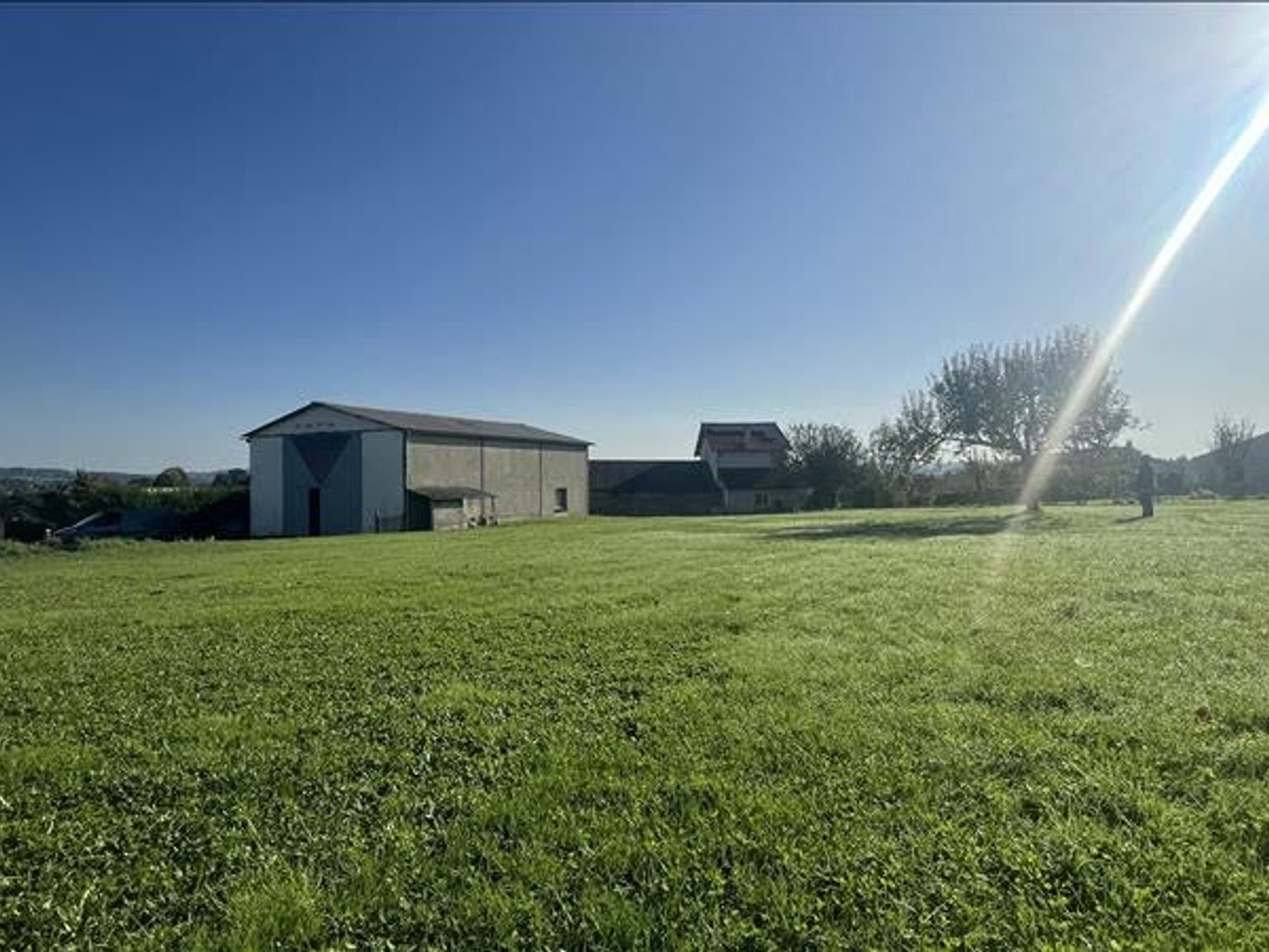 Local 3 pièces 11 m²