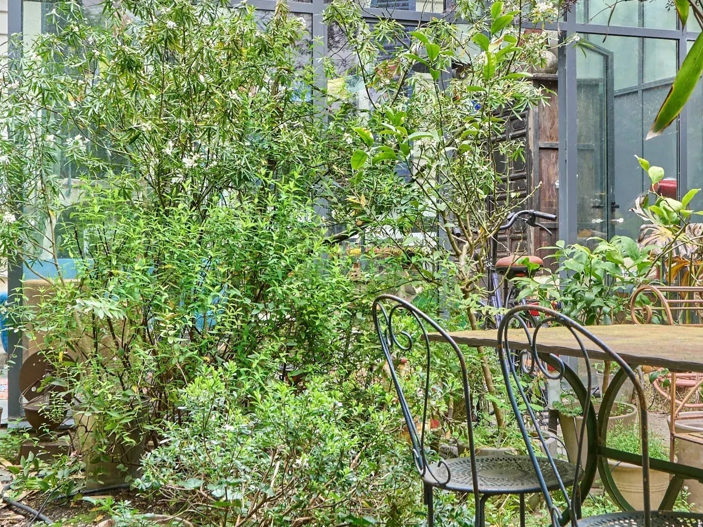 Paris 18e - Maison avec jardin - Villa Poissonnière
