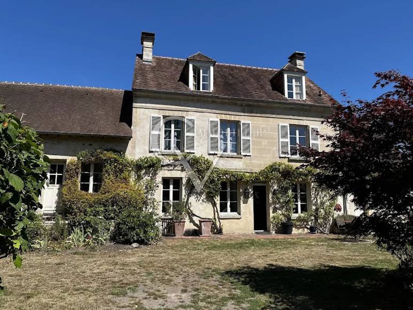 Propriété 10 pièces 300 m²