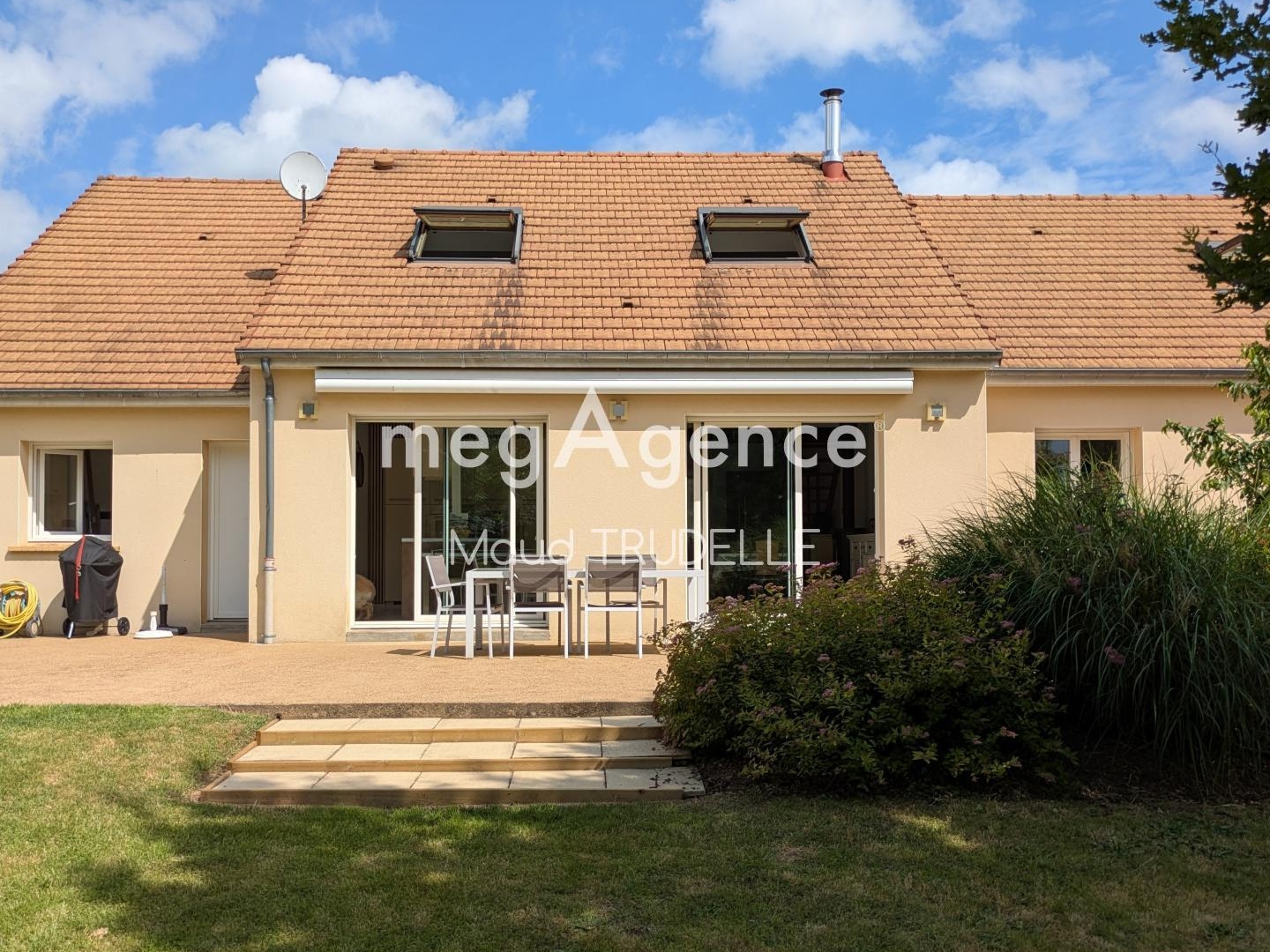 Maison familiale: 6 chambres dont 3 de plain pied!