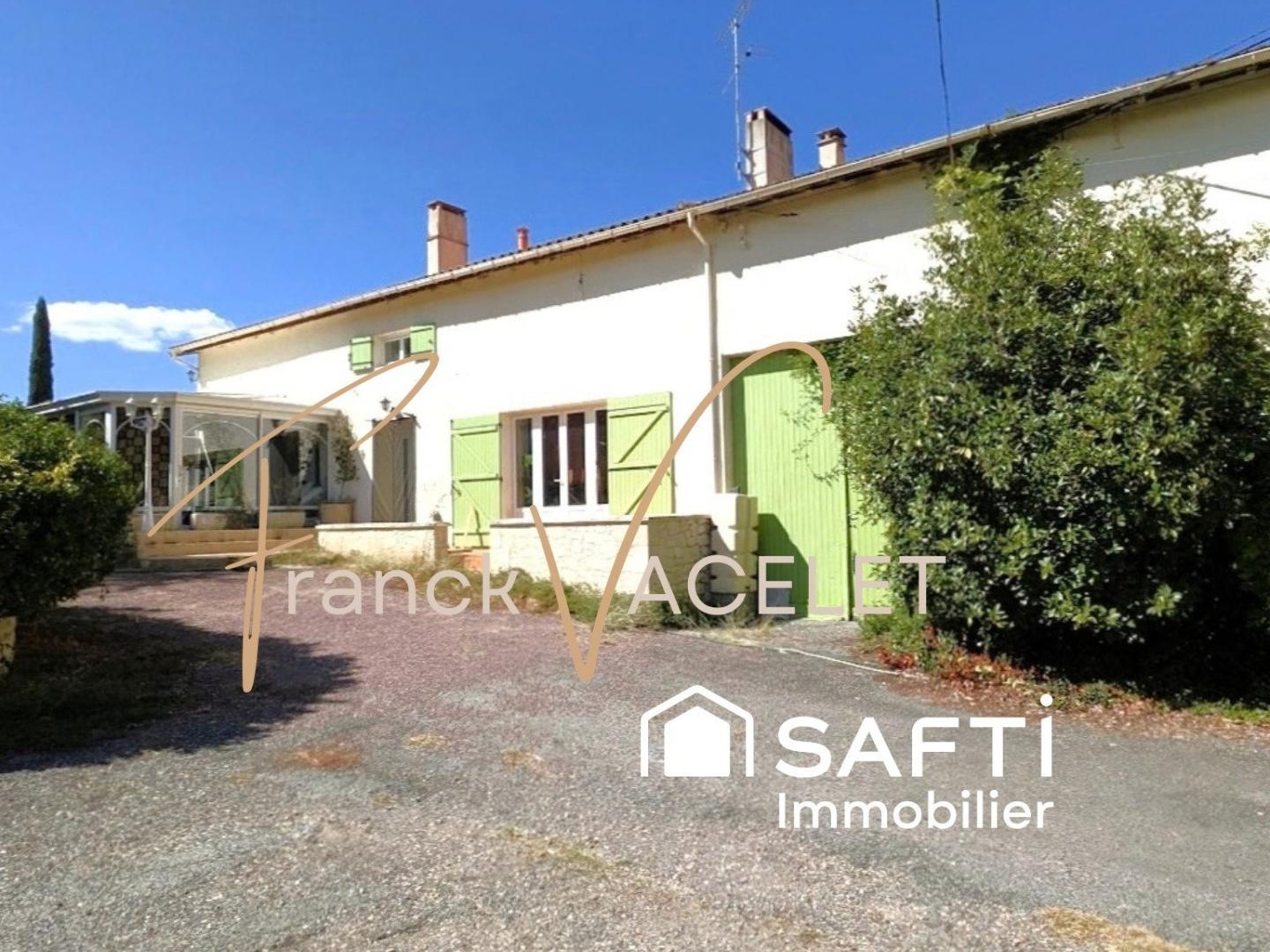 Maison à vendre - 10 pièces - 350m2 - Saint-Vivien-De-M... (33580)
