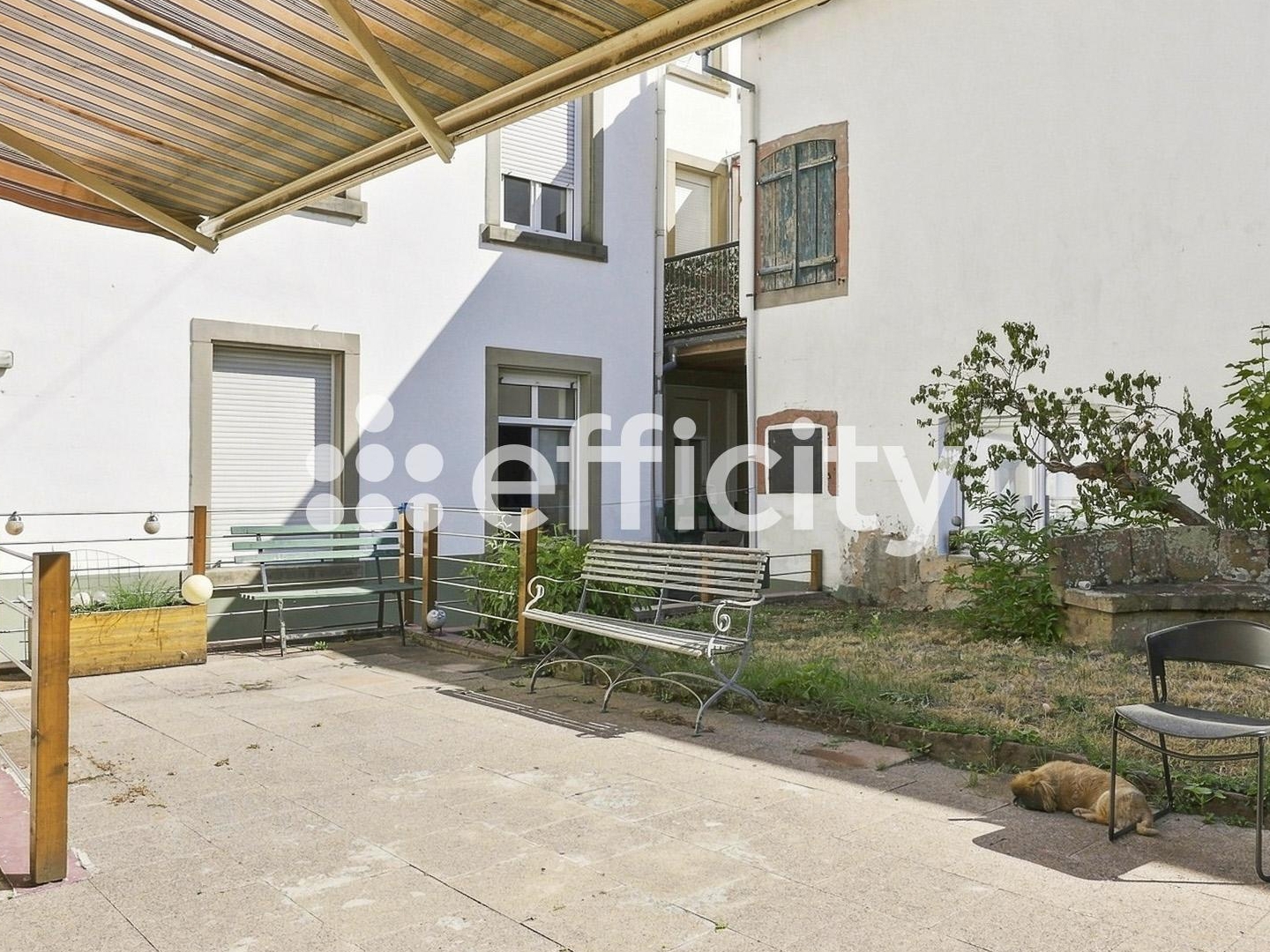 Immeuble à vendre - 17 pièces - 441m2 - Val-De-Moder (67350)