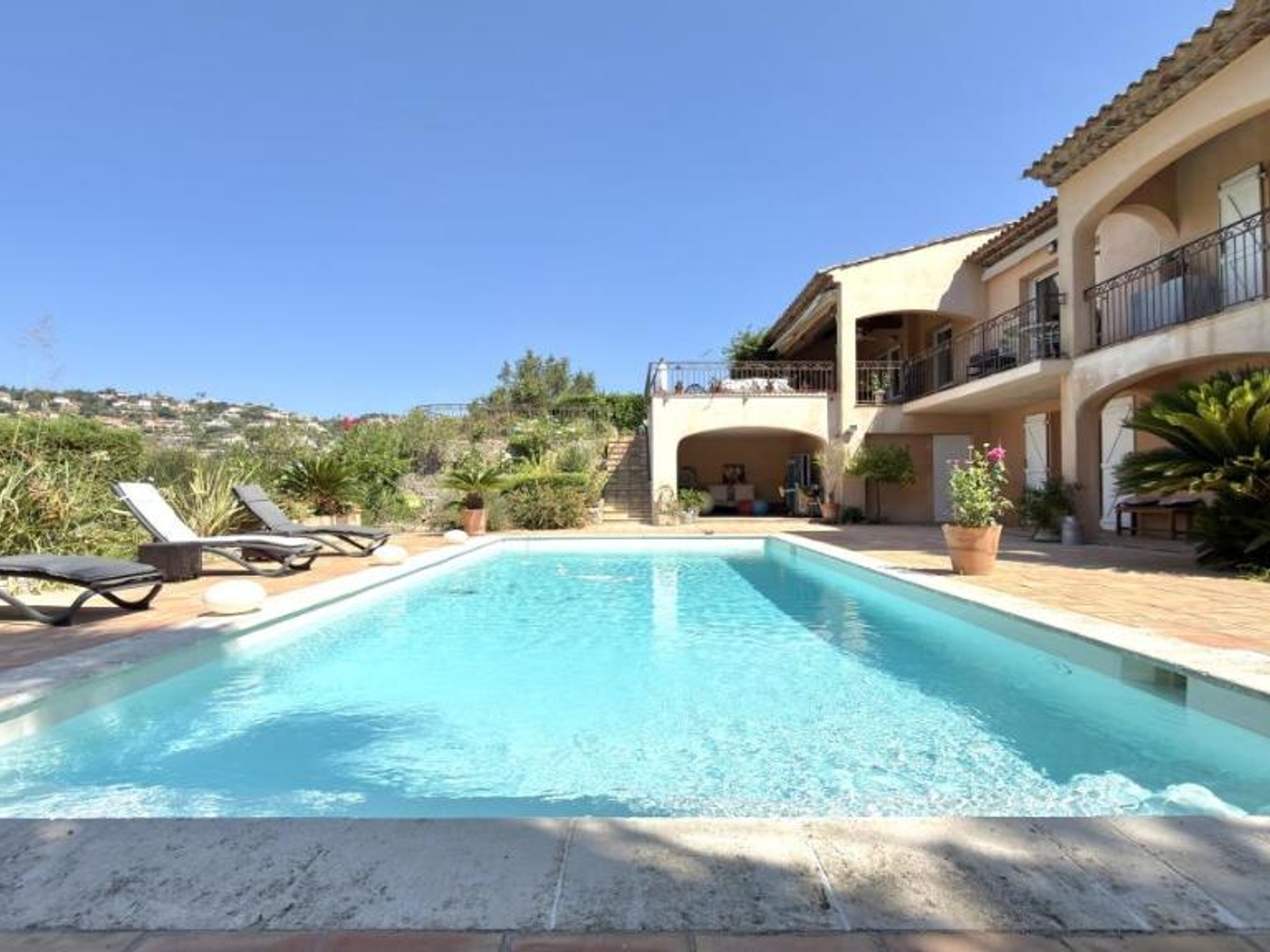 Maison à vendre - 5 pièces - 170m2 - Sainte-Maxime (83120)