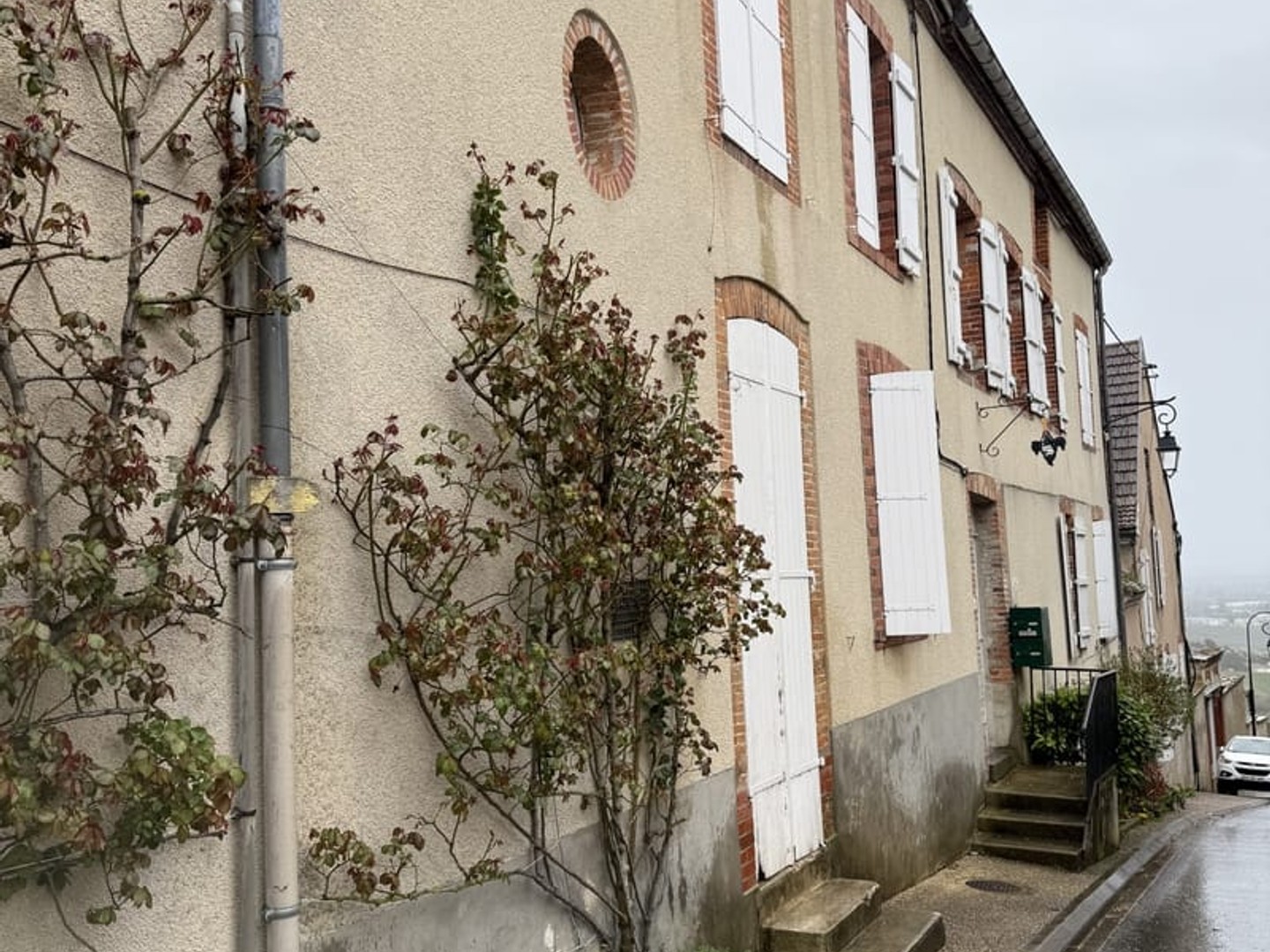 Maison avec appartements 236 m²