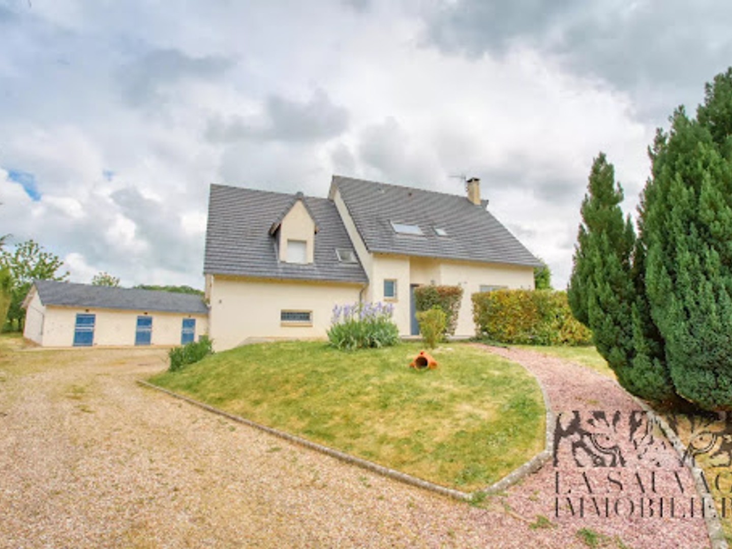 Appartement à vendre - 7 pièces - Villegats (27120)