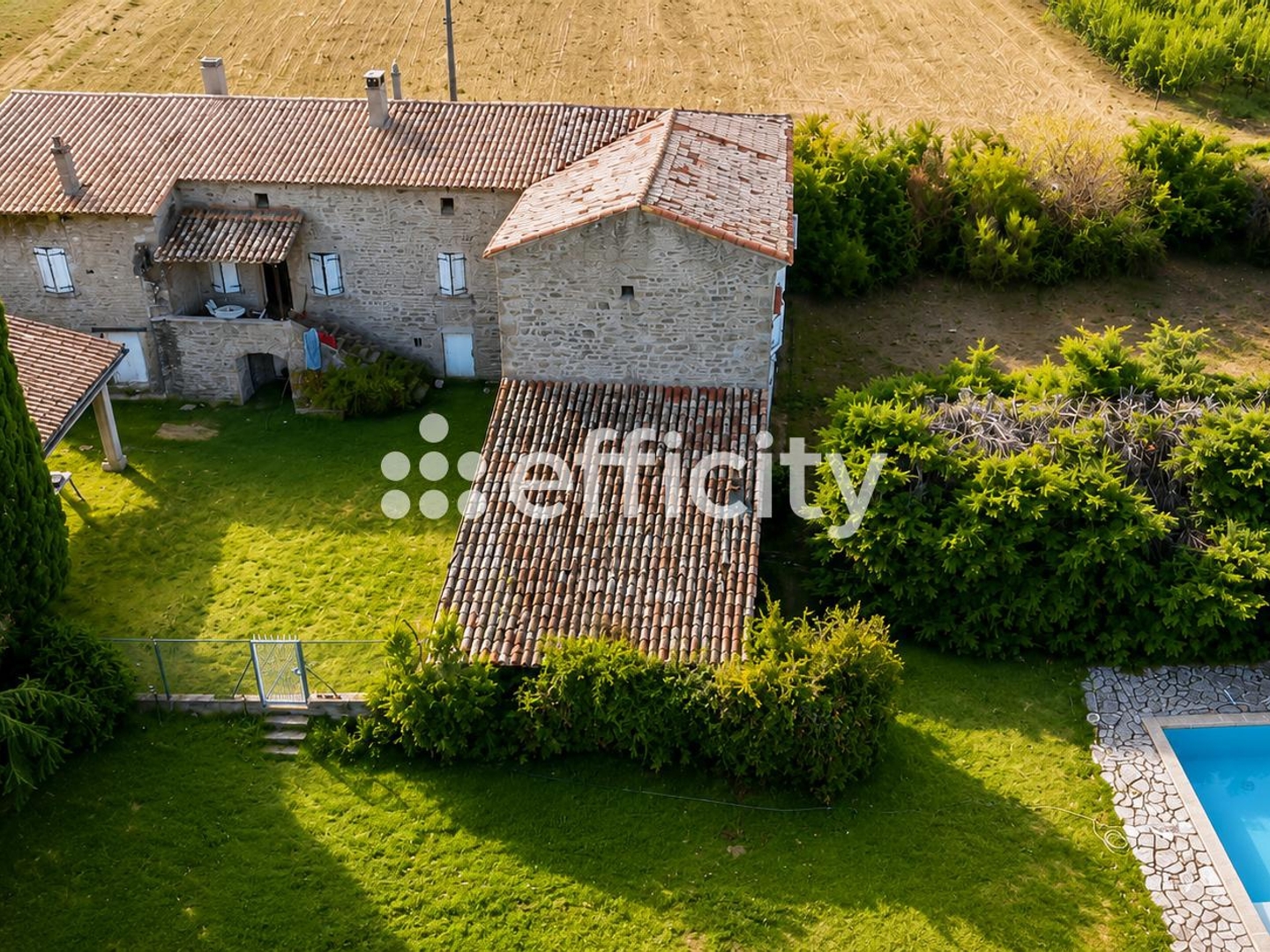 Maison 7 pièces 207 m²